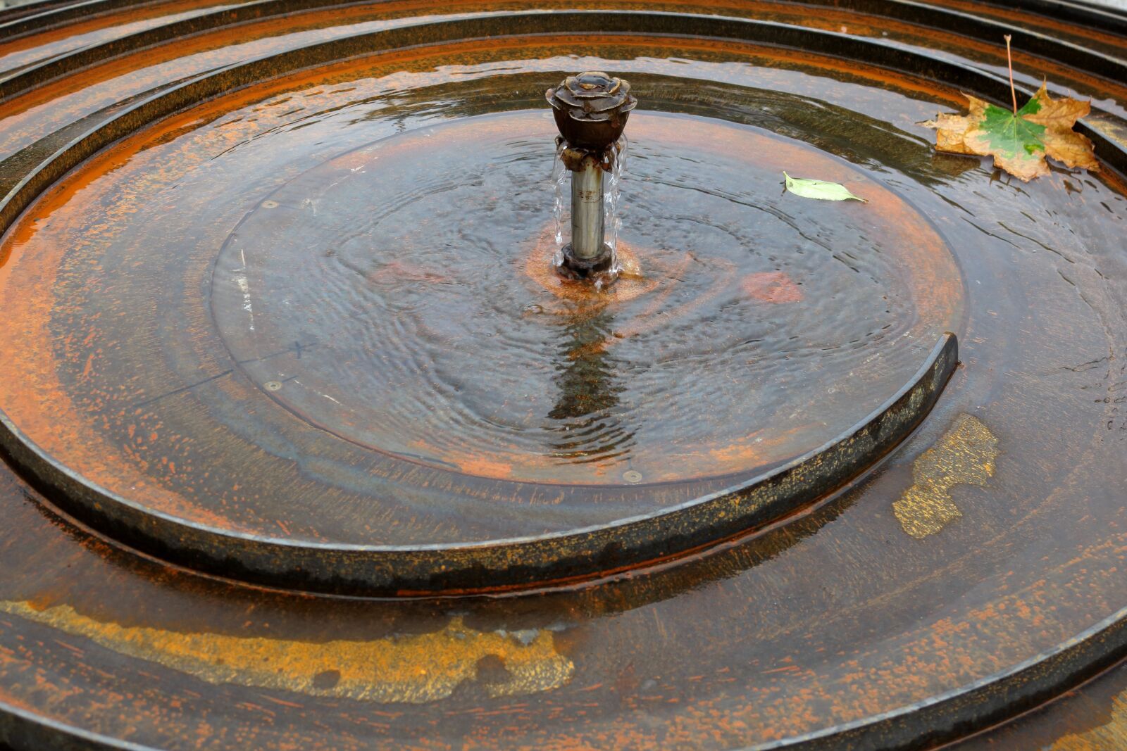 Canon PowerShot G3 X sample photo. Fountain, hans scholl, rust photography