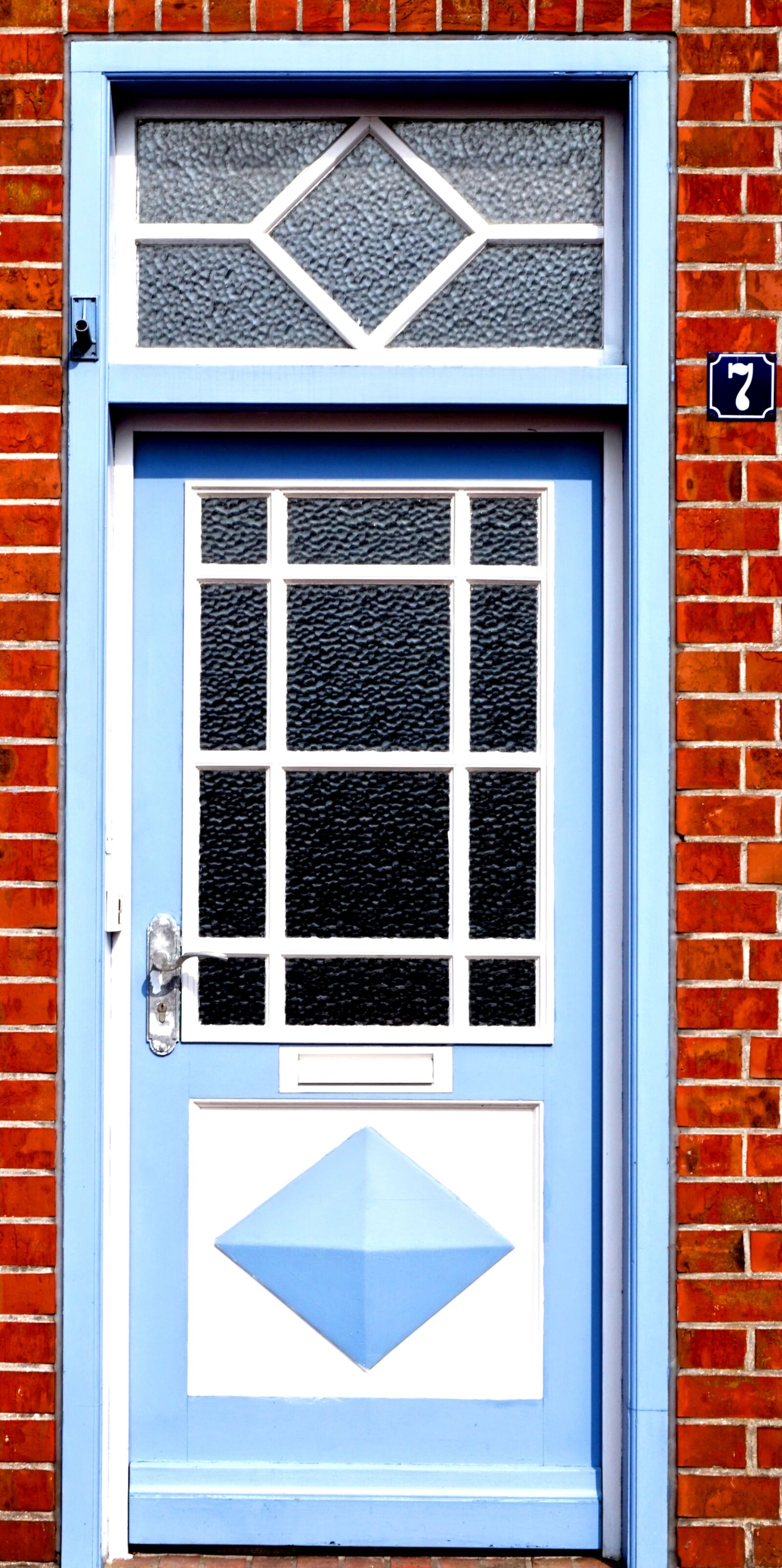 Sony Alpha a5000 (ILCE 5000) sample photo. Window, wall, architecture photography