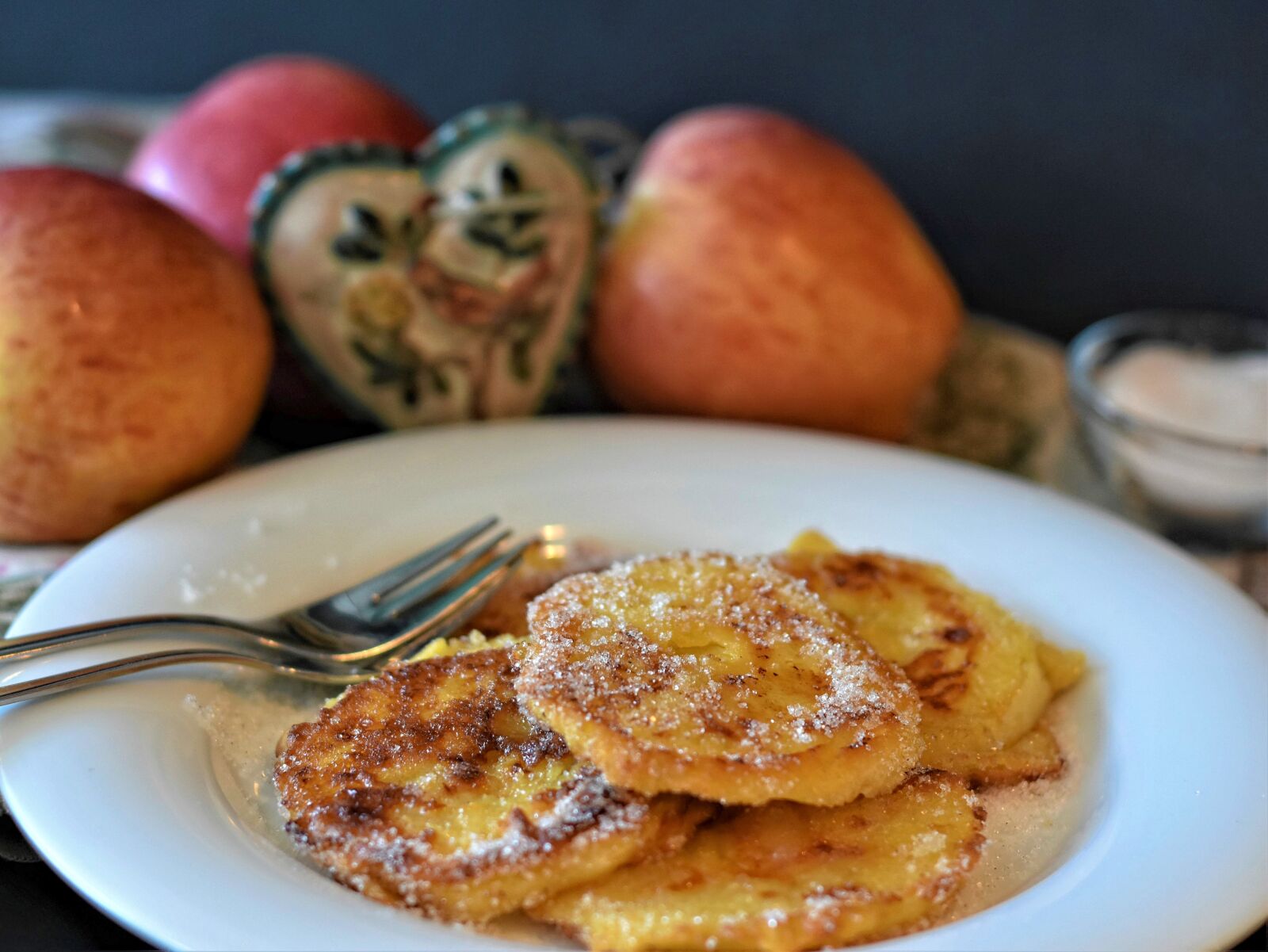 Nikon D7200 sample photo. Apple, apple fritters, dough photography