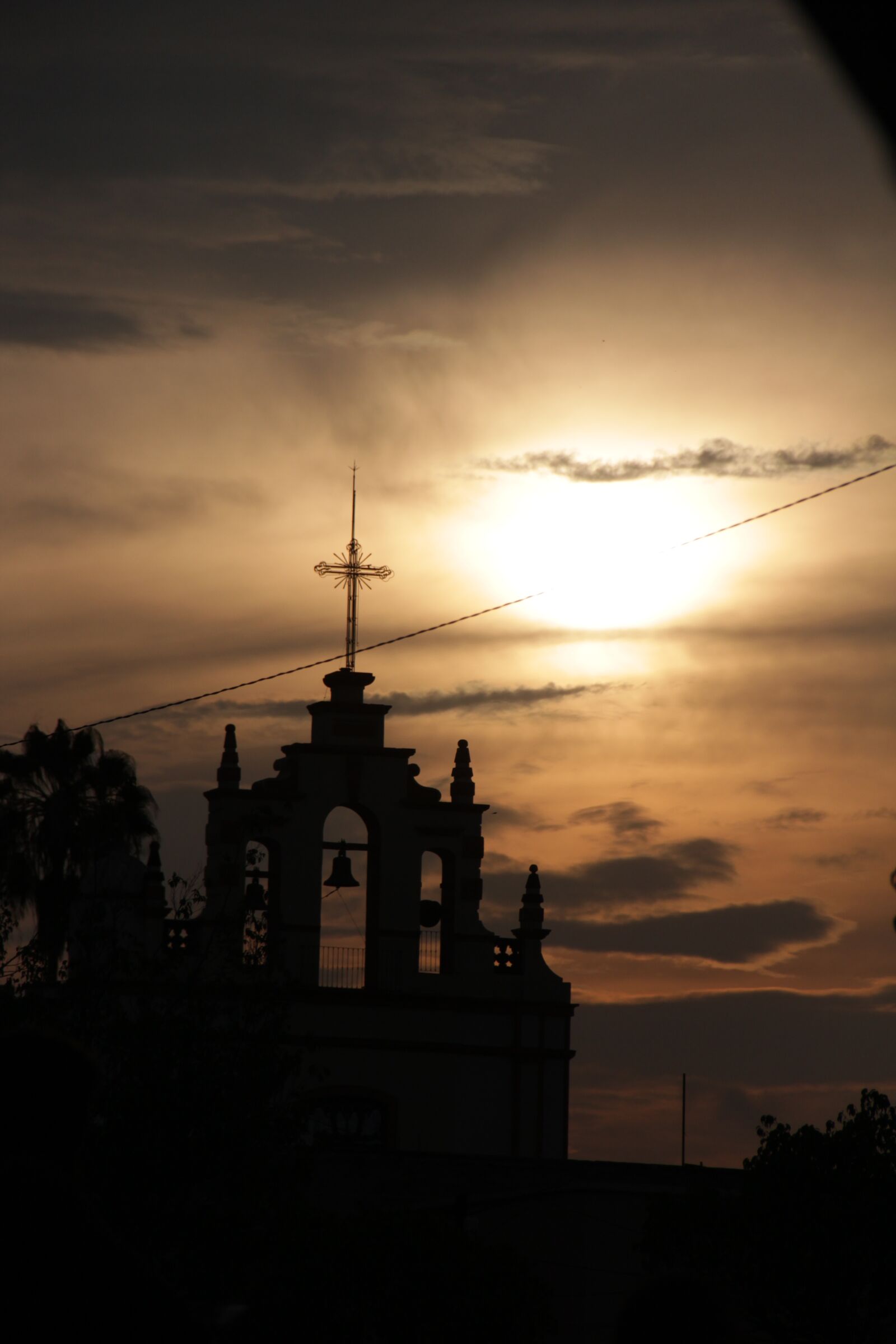 Canon EF-S 18-135mm F3.5-5.6 IS sample photo. Sunset, landscape, sky photography