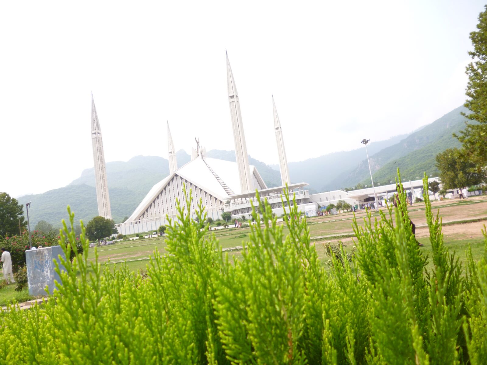 Panasonic DMC-FH2 sample photo. Faisal masjid, mosque, islamabad photography