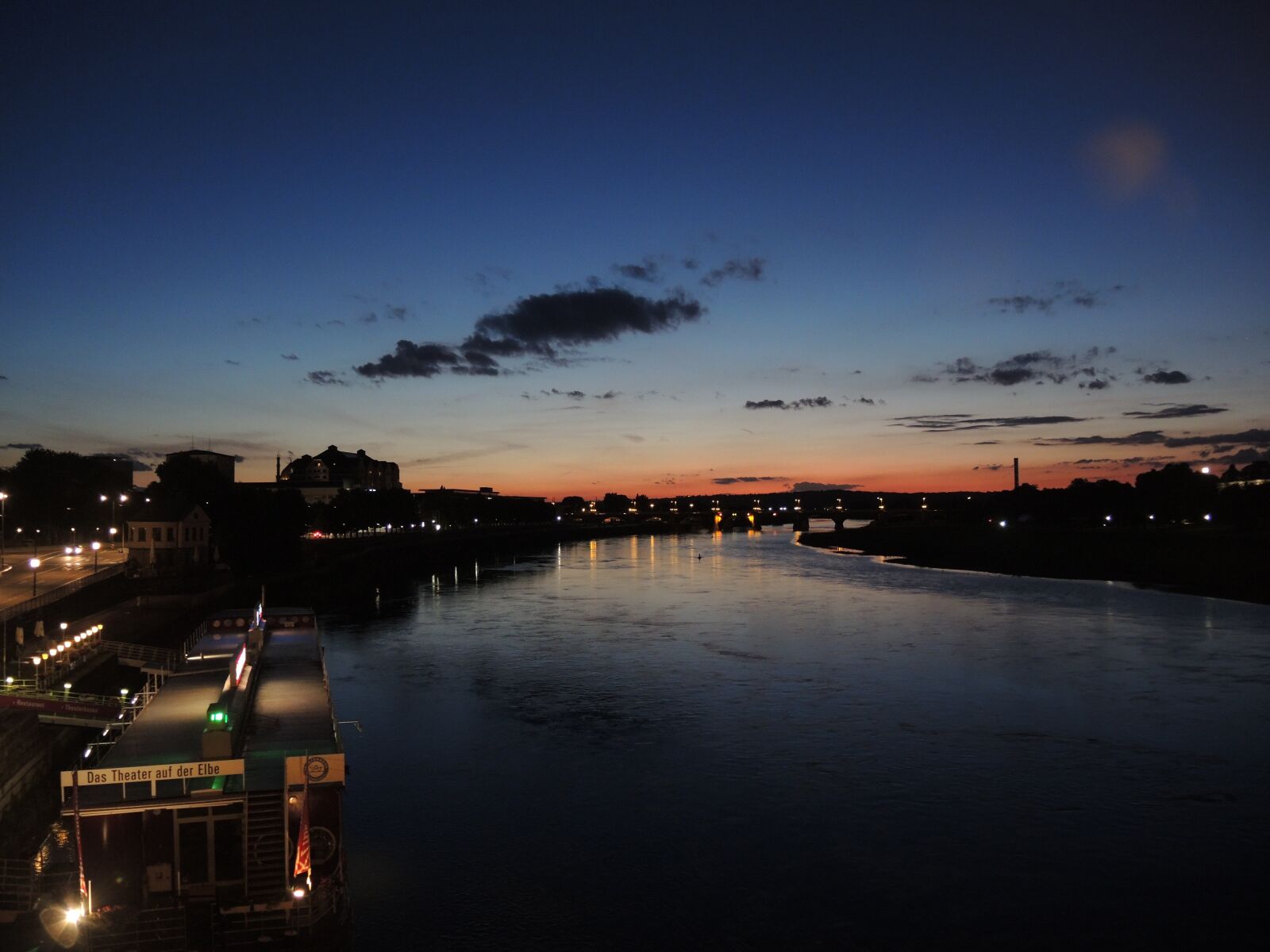 Nikon Coolpix P7800 sample photo. Landscape, dresden, at dusk photography