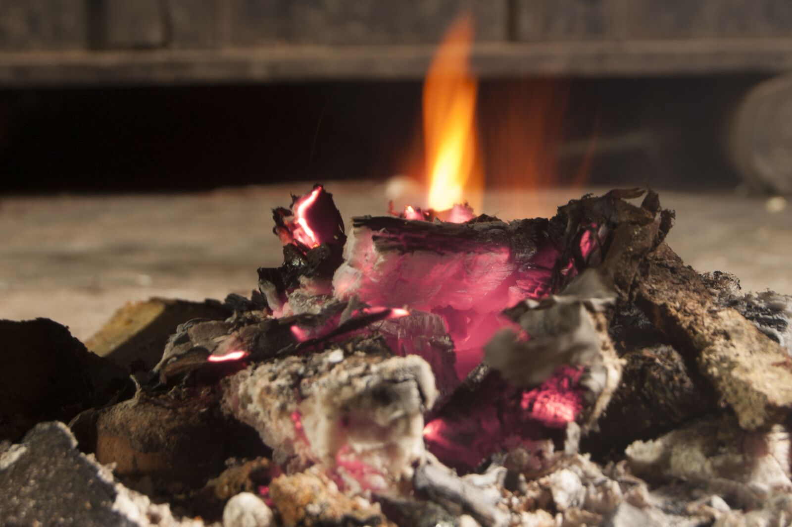 Nikon D40 sample photo. Fire, coal, orange fire photography