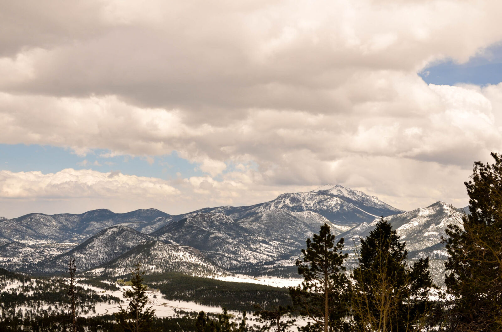 Nikon D7000 + Nikon AF-S DX Nikkor 35mm F1.8G sample photo. Mountain, national, park, rocky photography