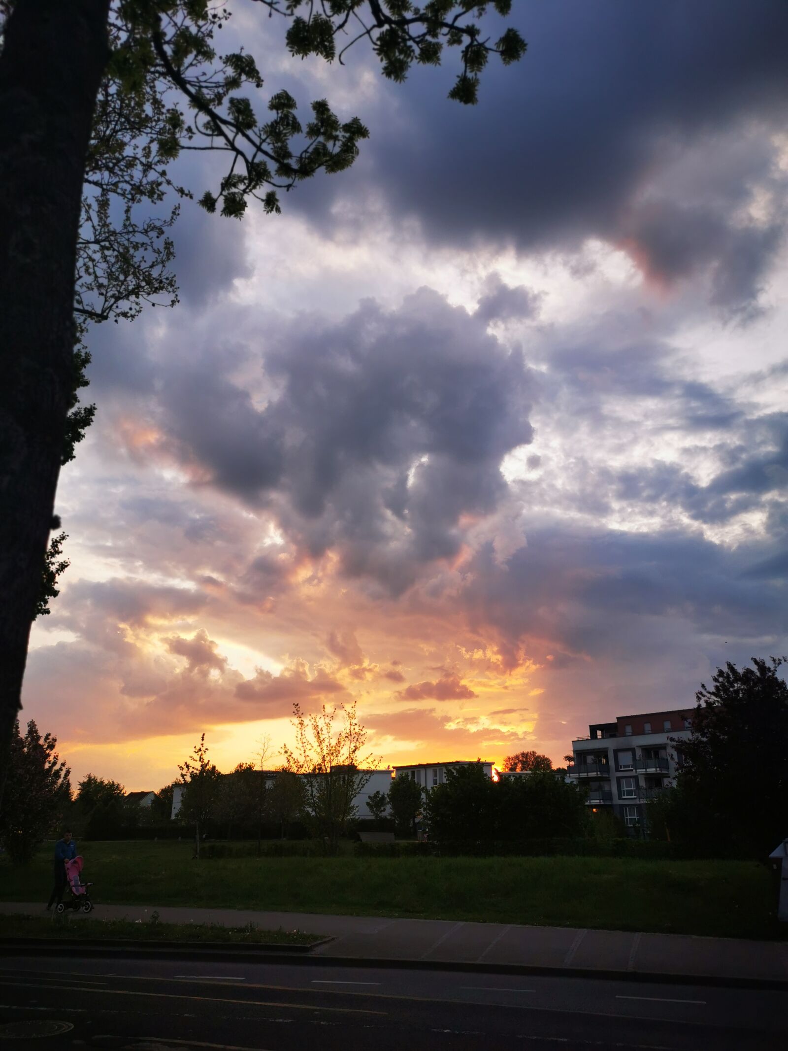 HUAWEI P30 sample photo. Sun, sunset, evening sun photography