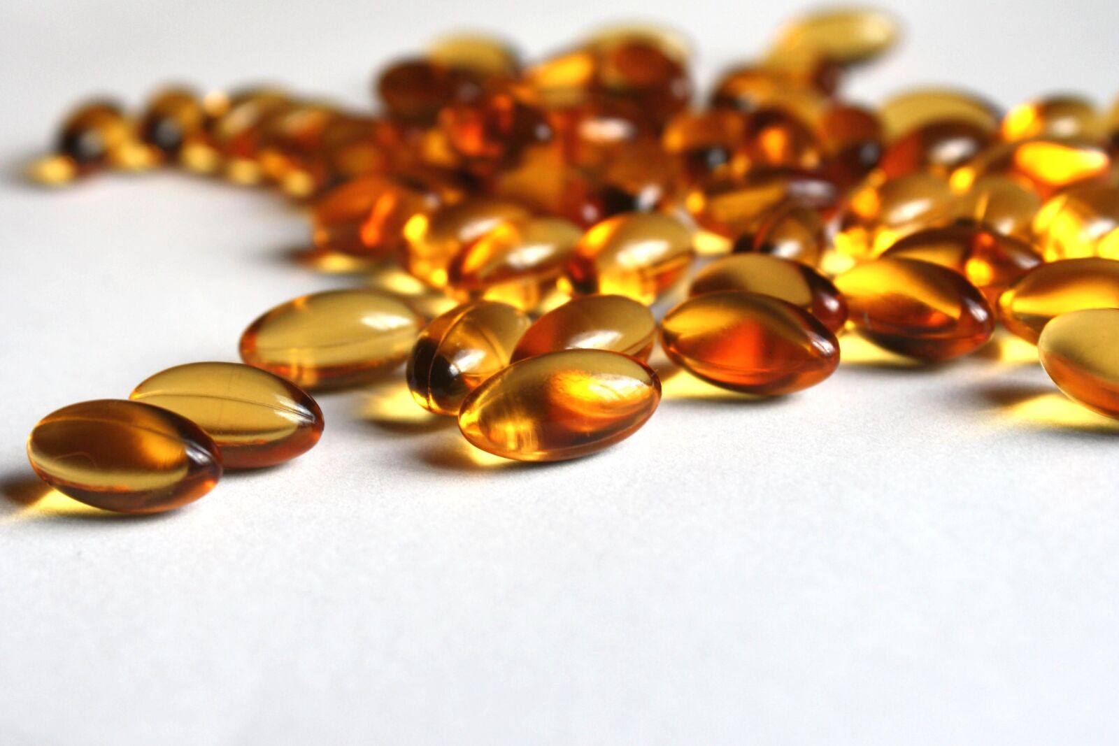 f/3.5-5.6 IS sample photo. Diet supplement, fish oil photography