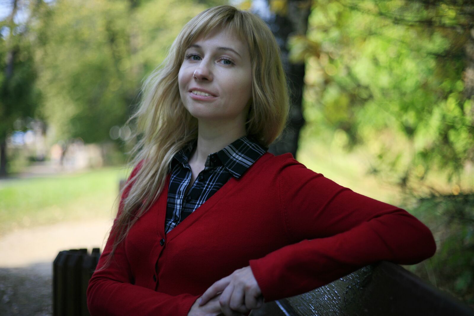 Canon EOS 5D sample photo. Smile, park, autumn photography