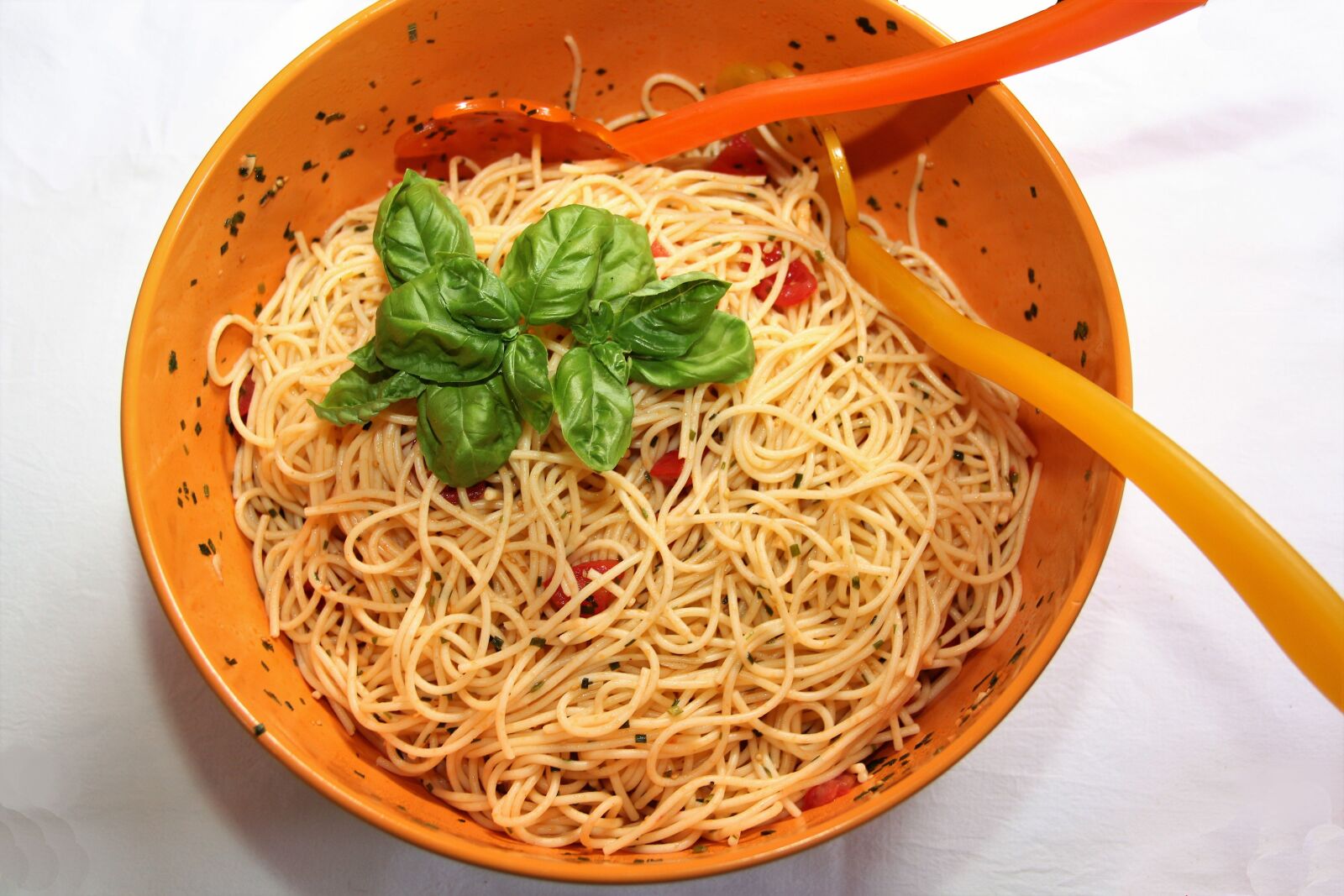 Canon EOS 60D sample photo. Noodles, pasta, spaghetti photography