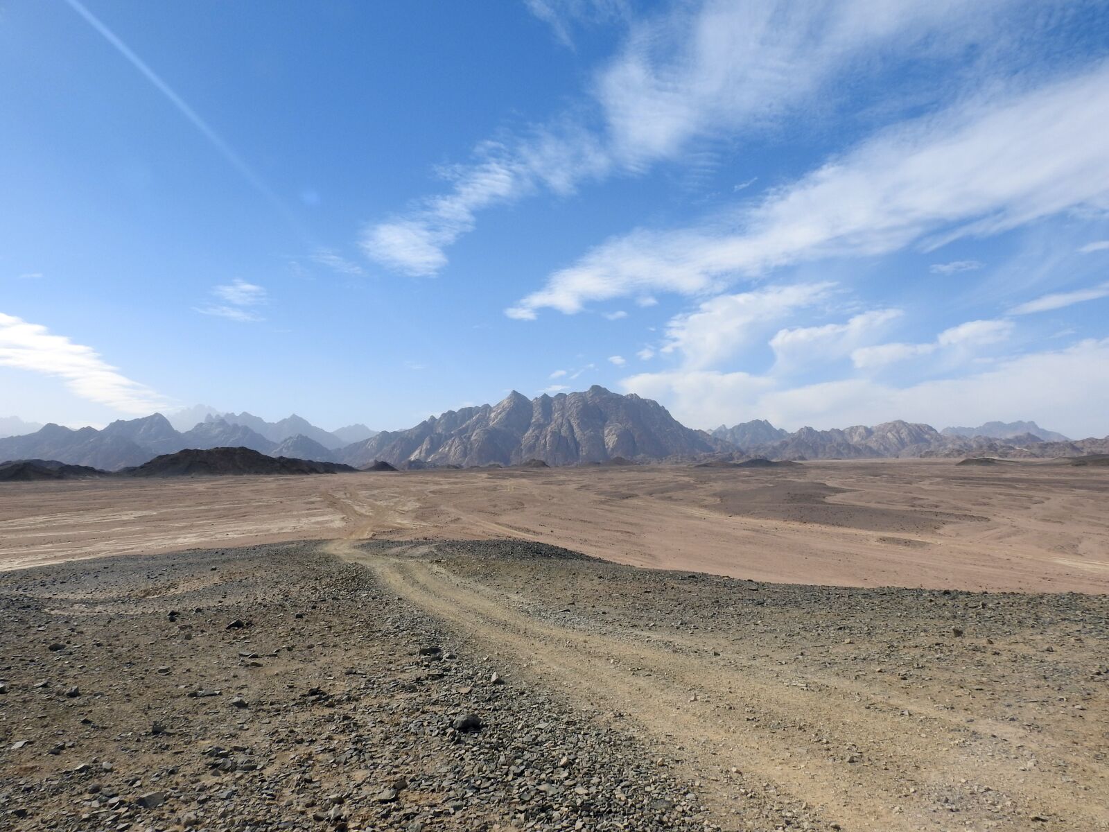 Nikon Coolpix P900 sample photo. Desert, sand, landscape photography