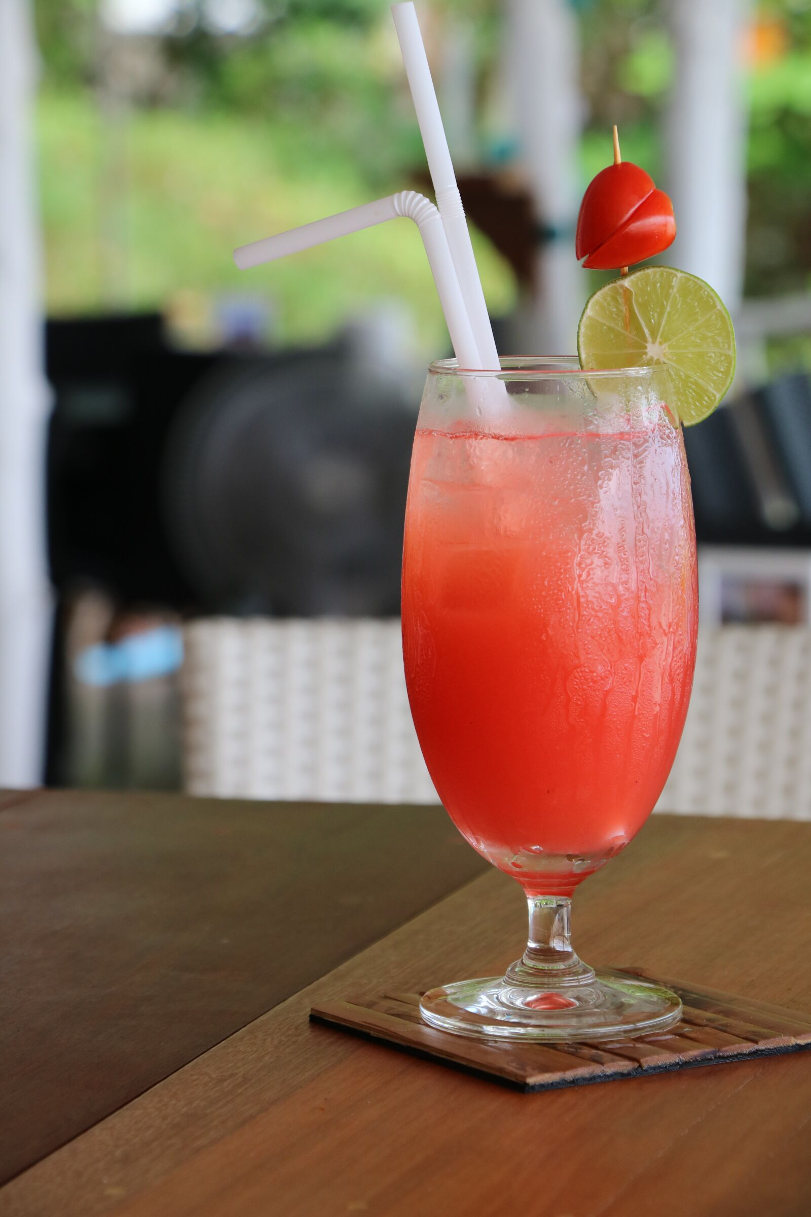 Canon EOS 750D (EOS Rebel T6i / EOS Kiss X8i) sample photo. Maitai, chill, drinks photography