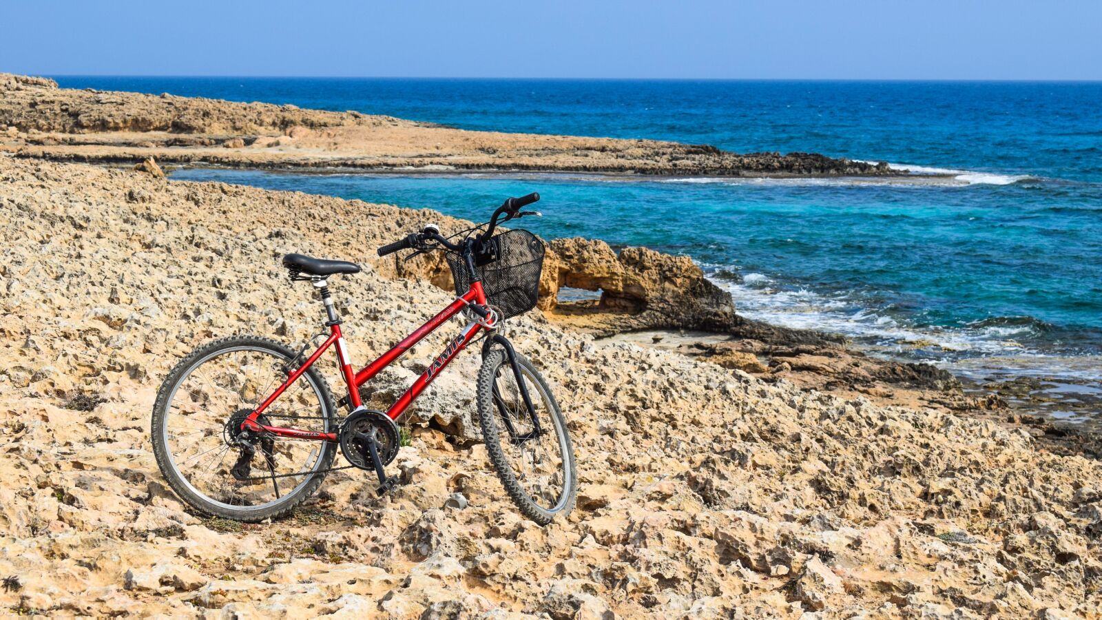 Nikon D3300 sample photo. Bicycle, rocky coast, sea photography