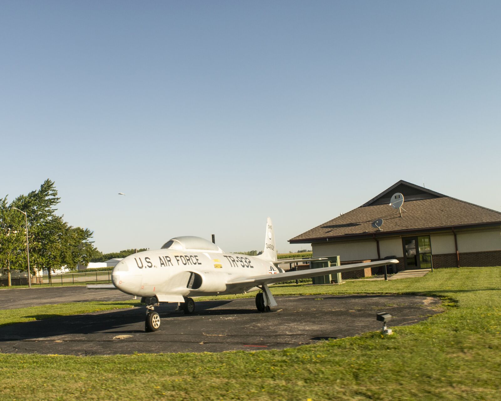 Nikon D5300 sample photo. Air plane, bowling green photography