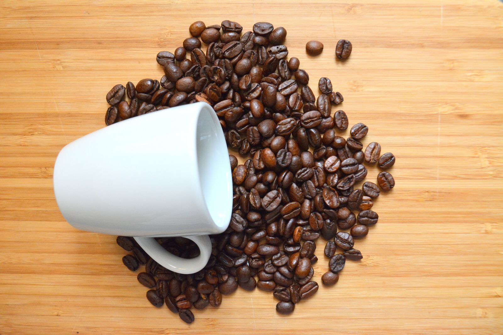 Nikon D5200 sample photo. Coffee, wood, breakfast photography