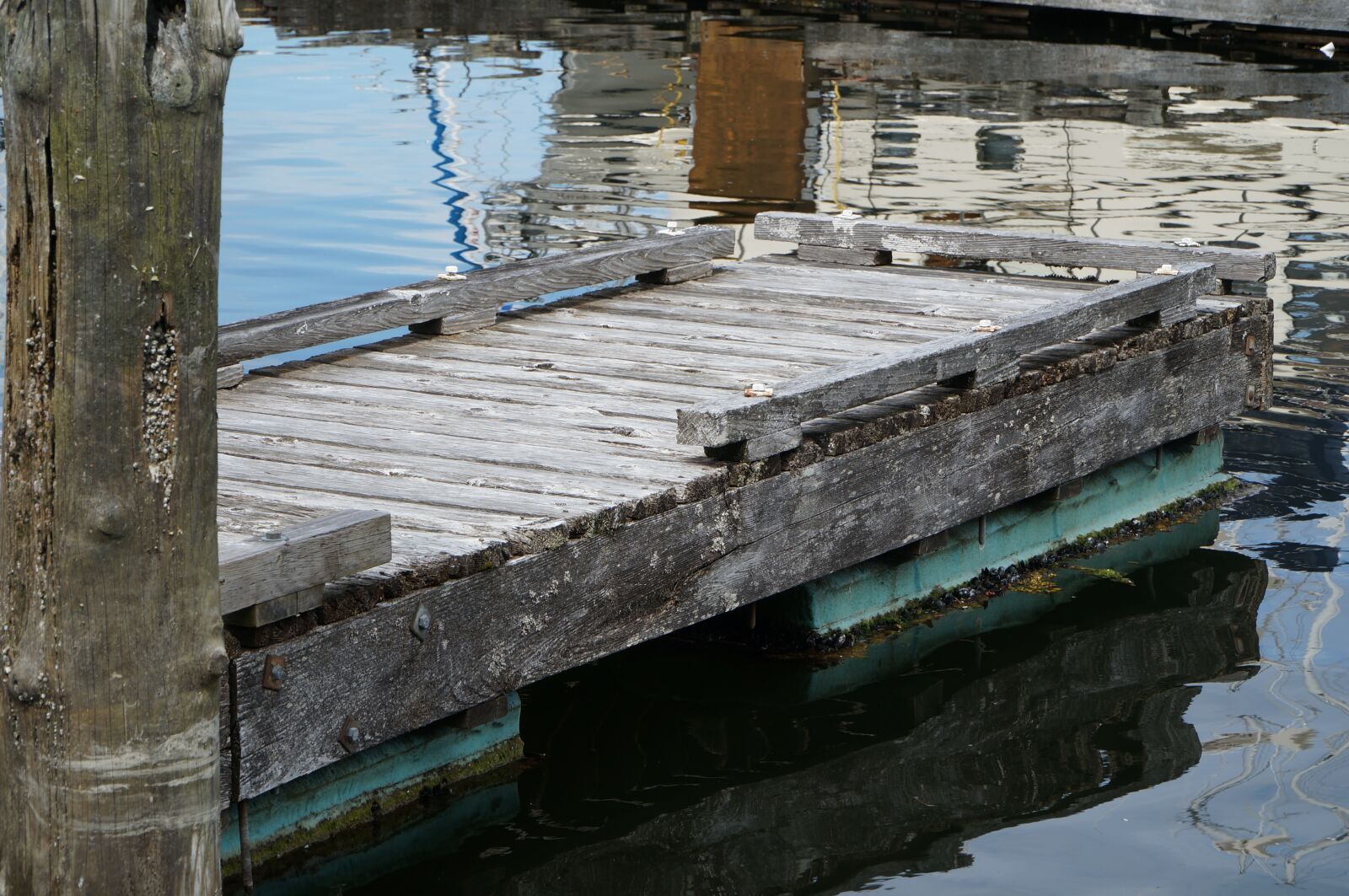 Sony Alpha NEX-6 sample photo. Dock, pier, reflection photography