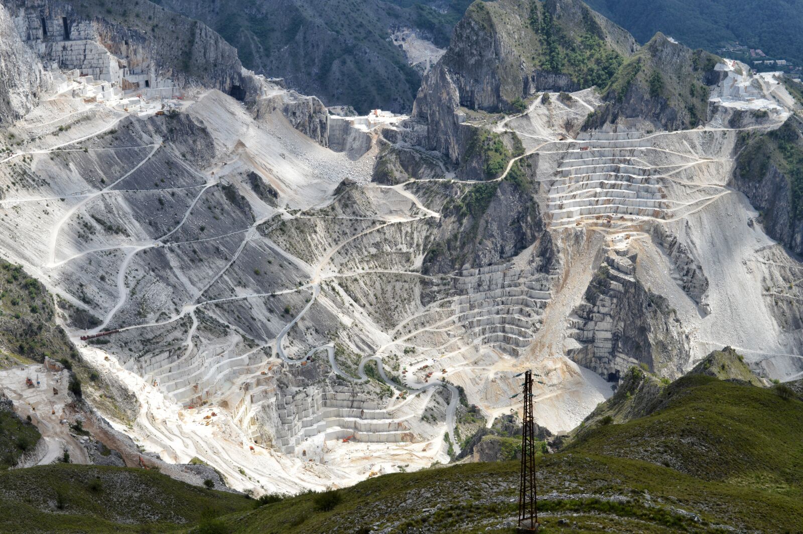 Nikon D3200 sample photo. Carrara, marble, cave photography