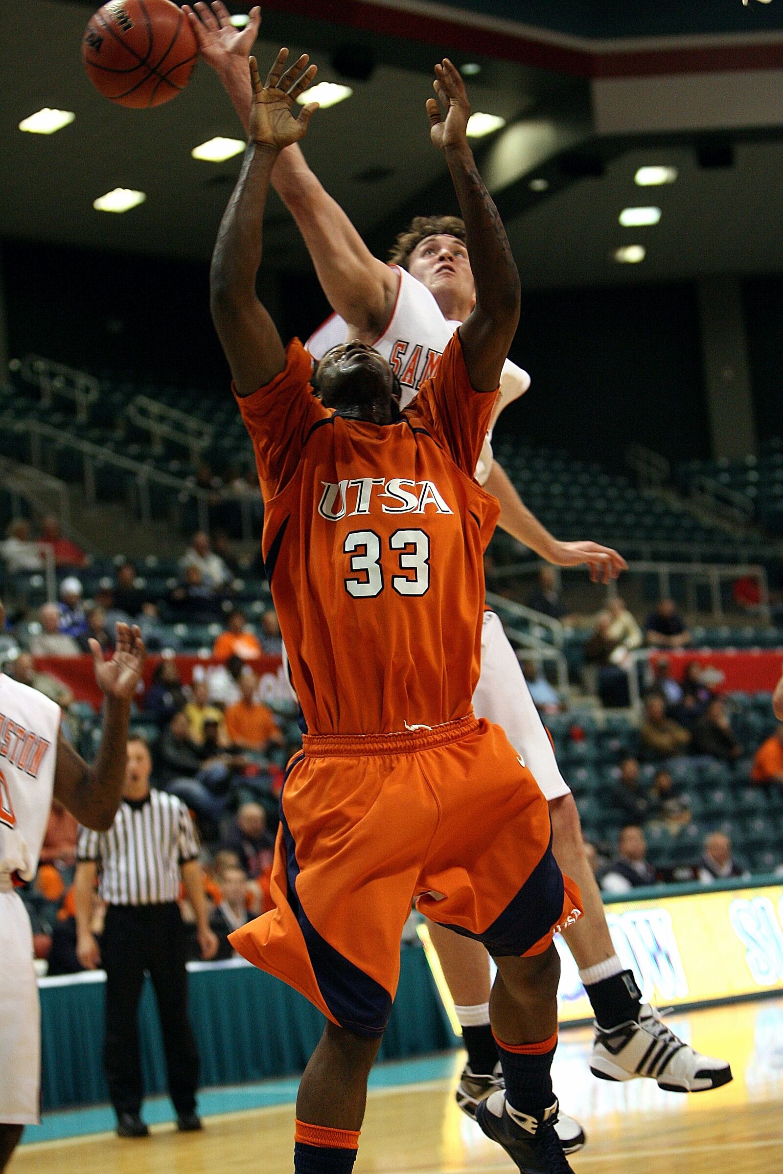 Canon EOS-1D Mark II N sample photo. Basketball, blocked shot, players photography