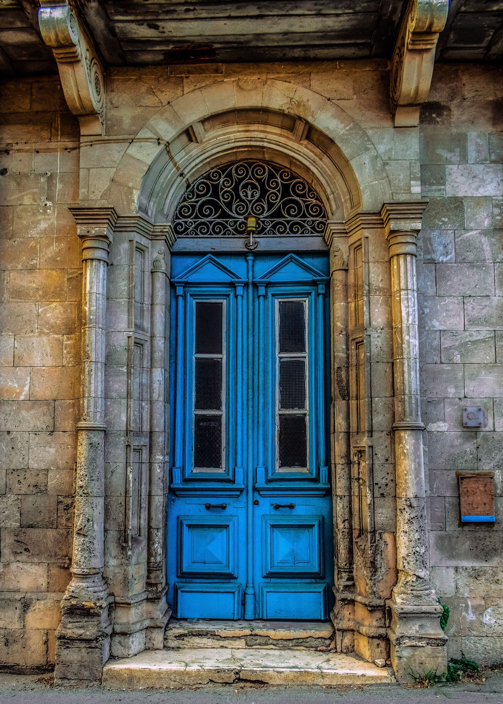 Nikon D3300 sample photo. Door, blue, street photography