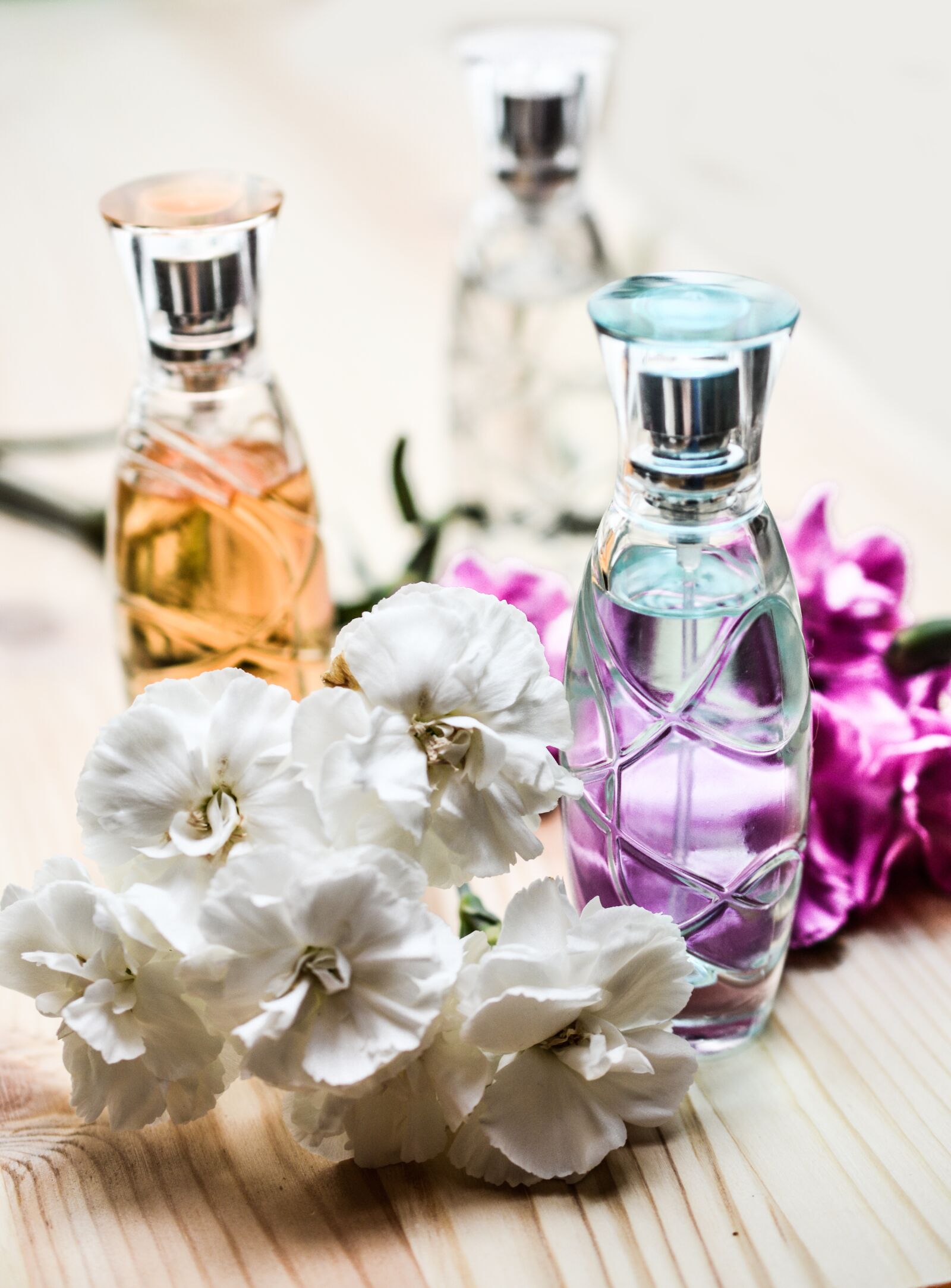 Nikon D5200 sample photo. Perfume, bottle, glass photography
