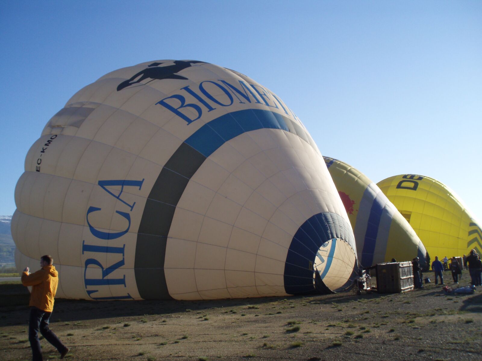 Olympus u760,S760 sample photo. Balloon, catalonia, balloons photography