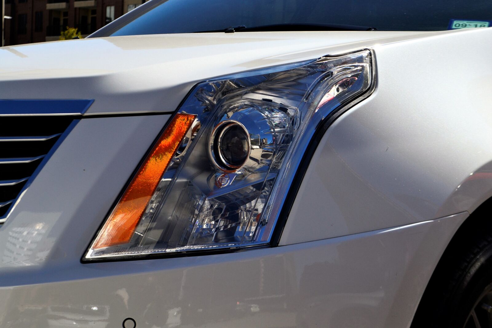 Nikon D3100 sample photo. Headlamp, cadillac, suv photography