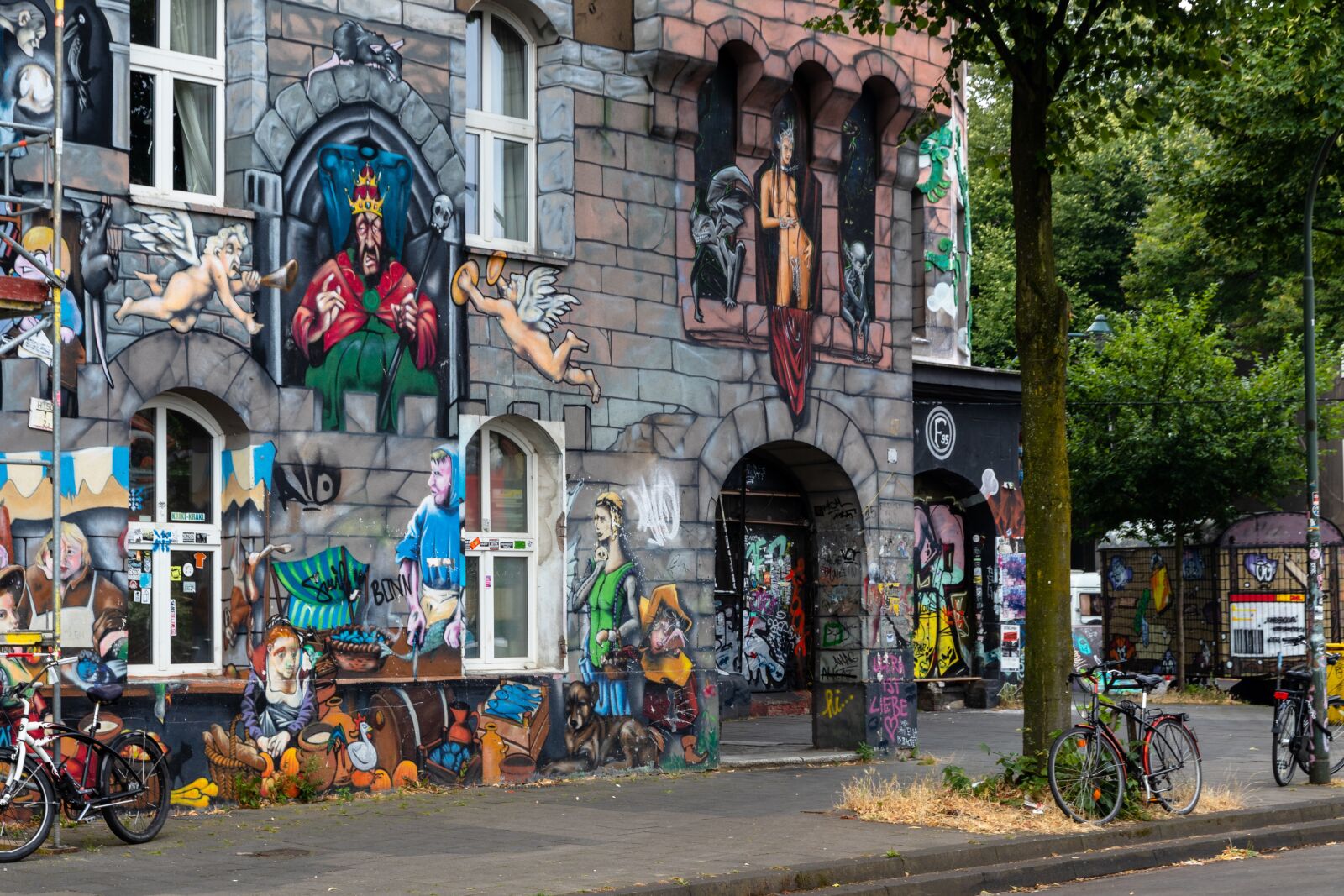 Canon EOS 80D sample photo. Grafitti, d sseldorf, pine photography