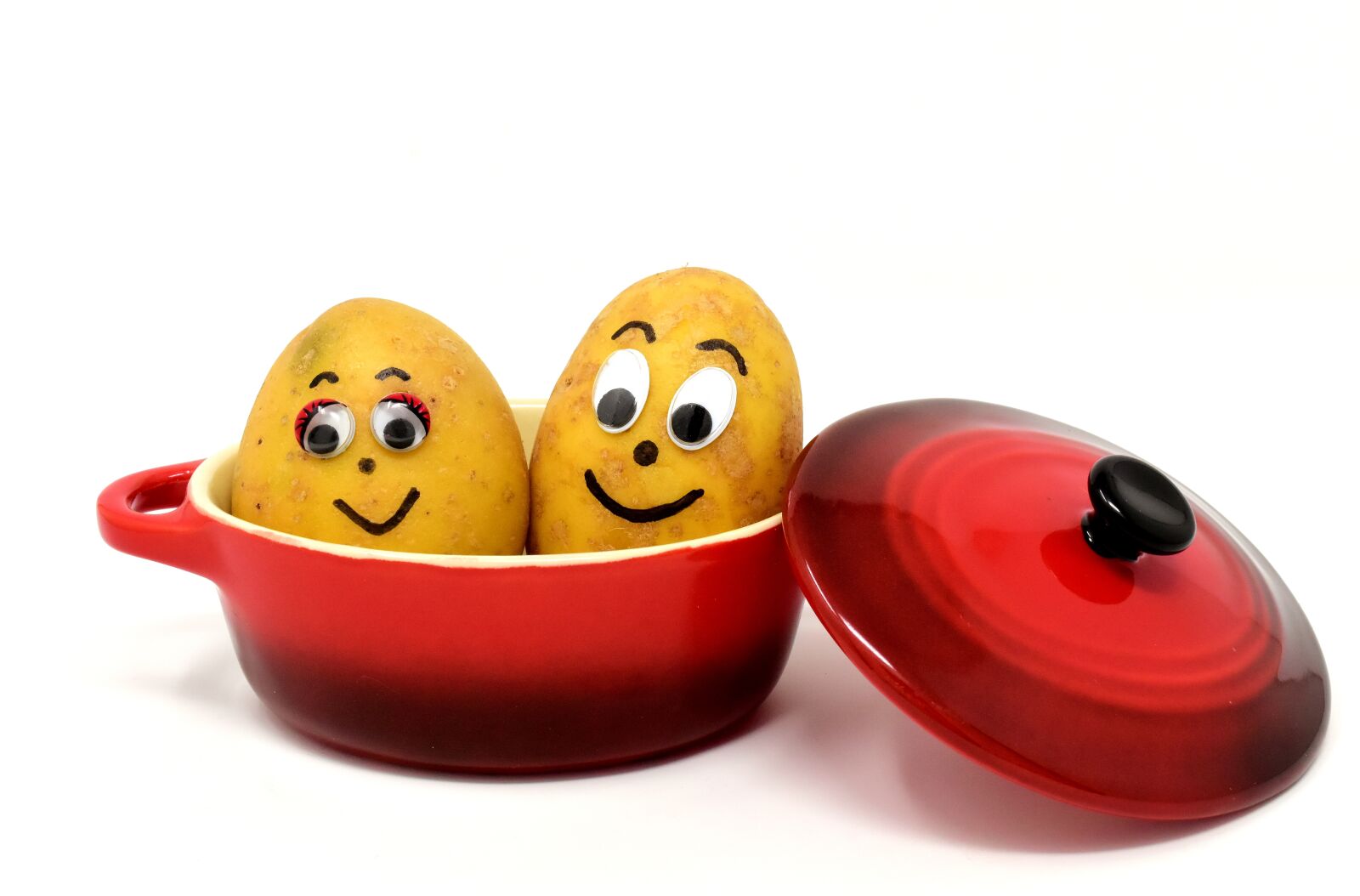 Nikon D7200 sample photo. Potatoes, cooking pot, cute photography
