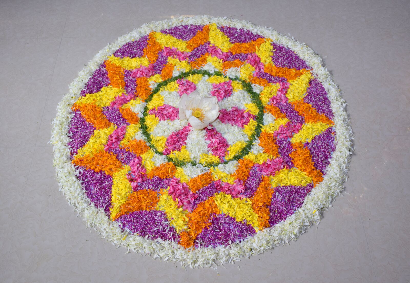 Nikon D5300 sample photo. Flower carpet, pookalam, onapookalam photography