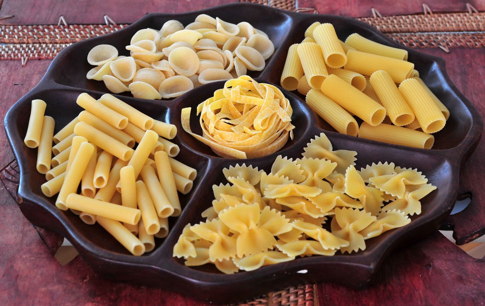 Nikon D300 sample photo. Pasta, italy, food photography