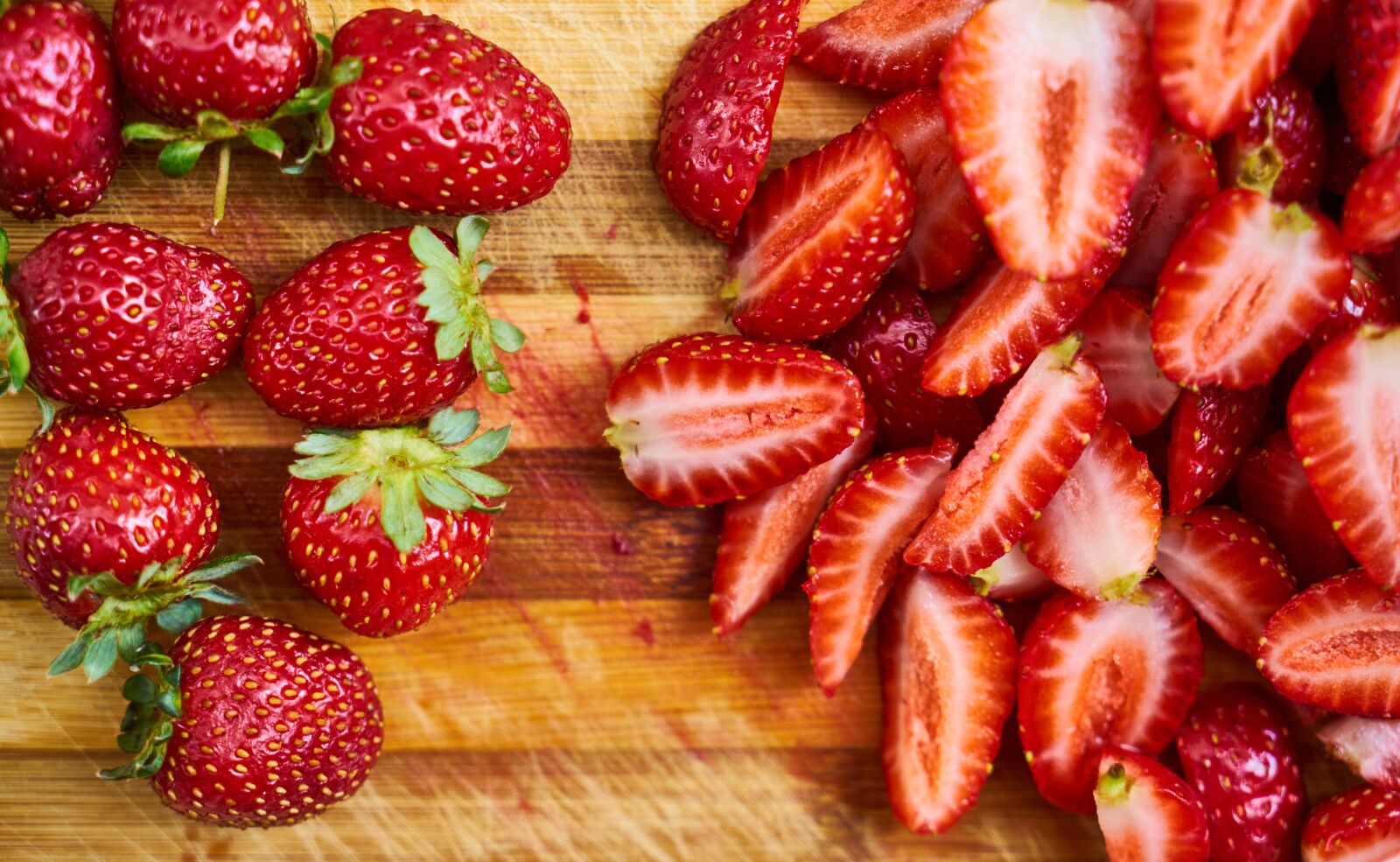 Sony a7R II sample photo. Strawberry, fruit, red photography