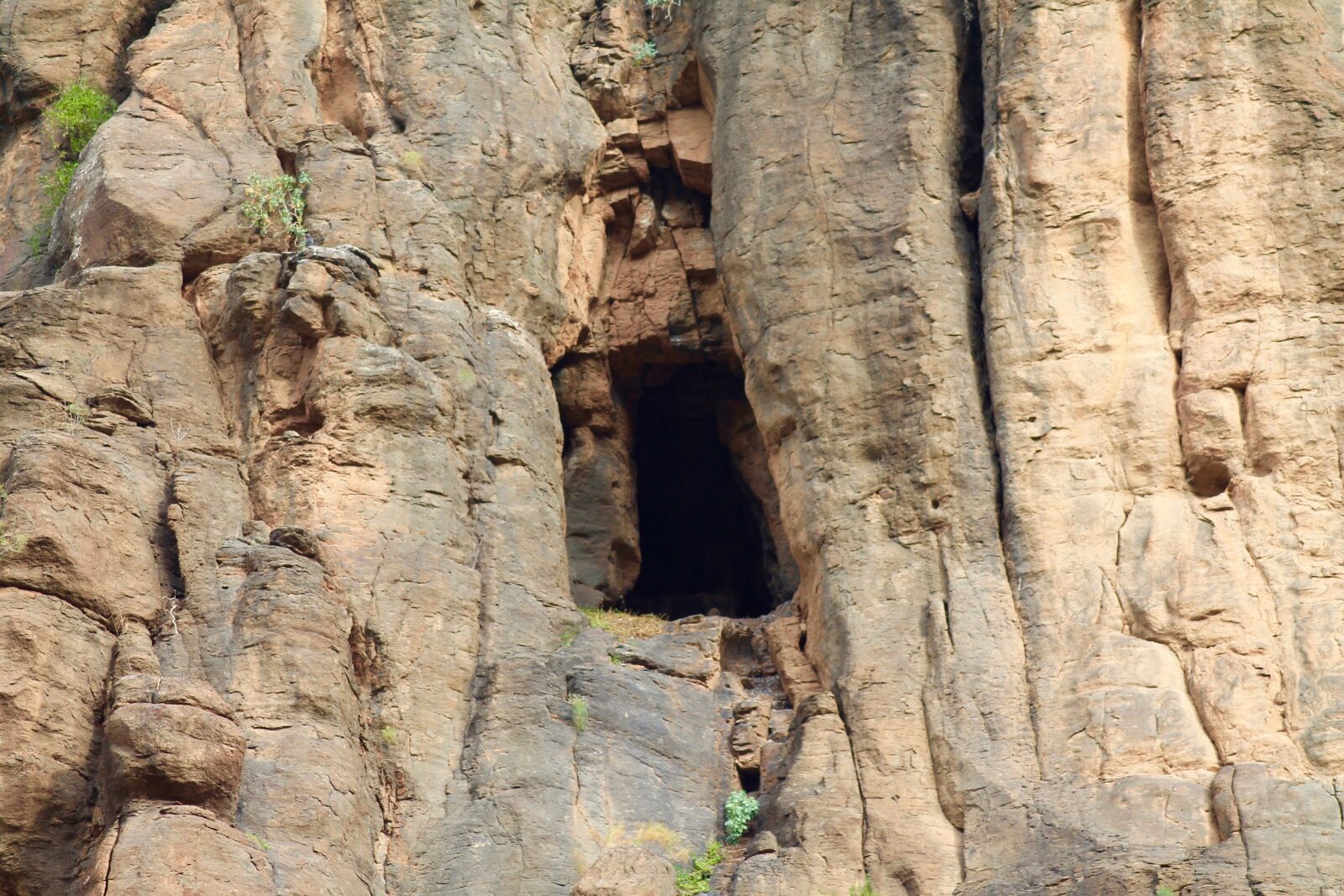 Canon EOS 1100D (EOS Rebel T3 / EOS Kiss X50) sample photo. Nature, cave photography