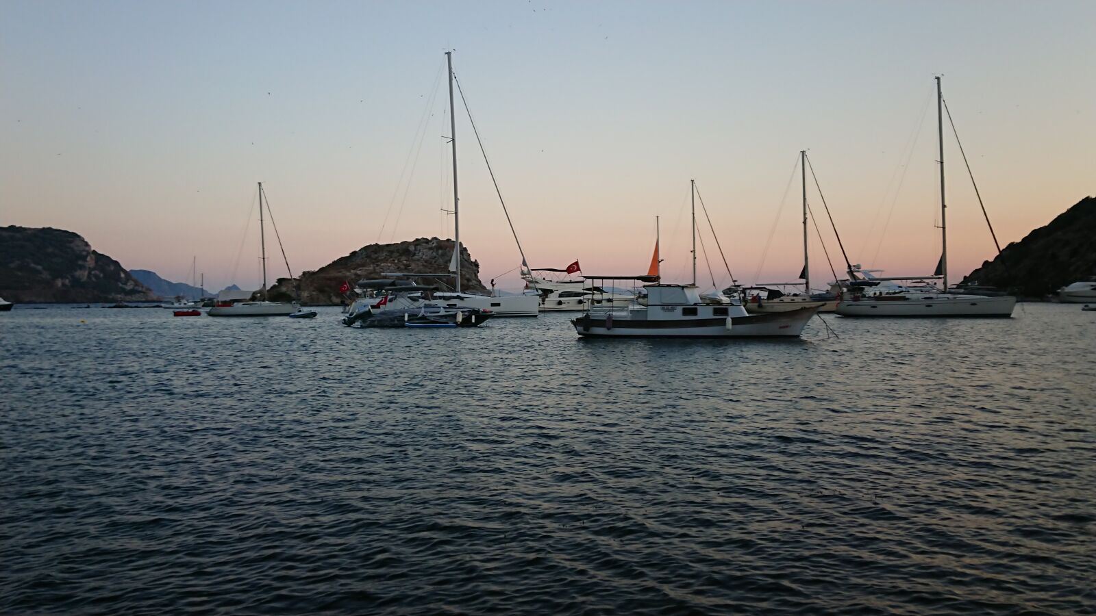 Sony Xperia XZ1 Compact sample photo. Summer, sunset, water photography
