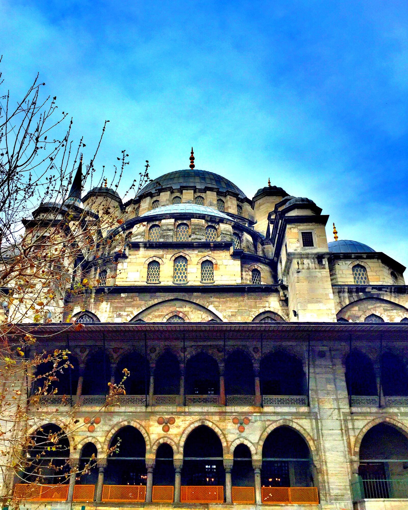iPhone 6 back camera 4.15mm f/2.2 sample photo. Mosque photography
