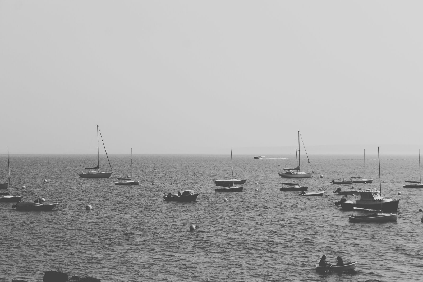 Canon EOS 1100D (EOS Rebel T3 / EOS Kiss X50) sample photo. Black and white, boats photography