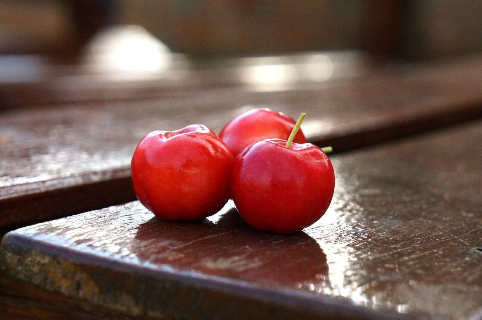 Sony Alpha NEX-F3 + Sony E 18-55mm F3.5-5.6 OSS sample photo. Acerola, fruit, vitamin photography