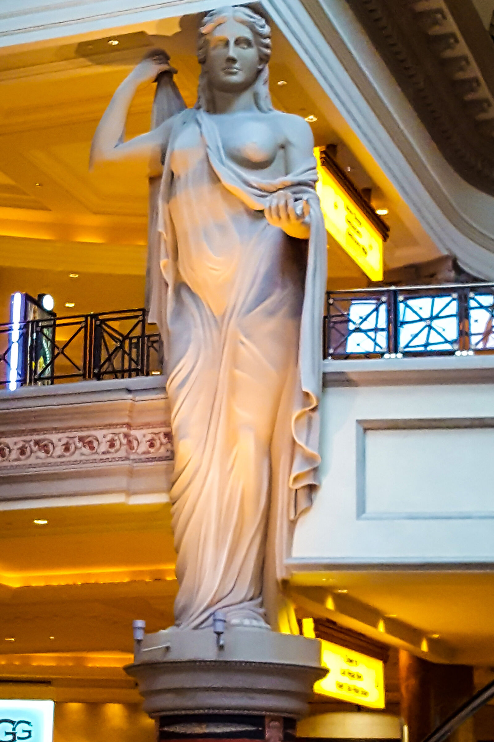 Samsung Galaxy S6 sample photo. Caesarspalace, casino, forumshops, lasvegas photography