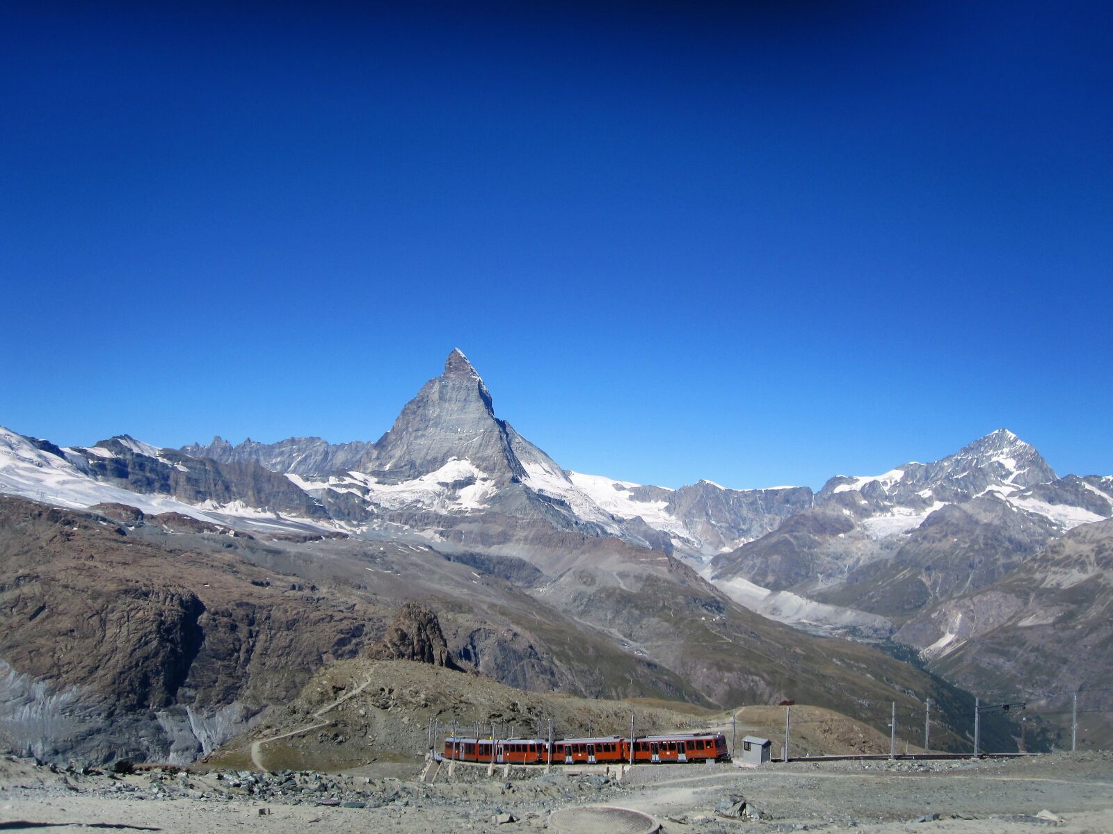 Canon PowerShot SD780 IS (Digital IXUS 100 IS / IXY Digital 210 IS) sample photo. Switzerland, mountain, nature photography