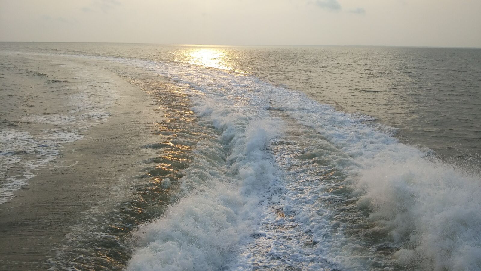 LG G Pro2 sample photo. Wave, sea, sun photography