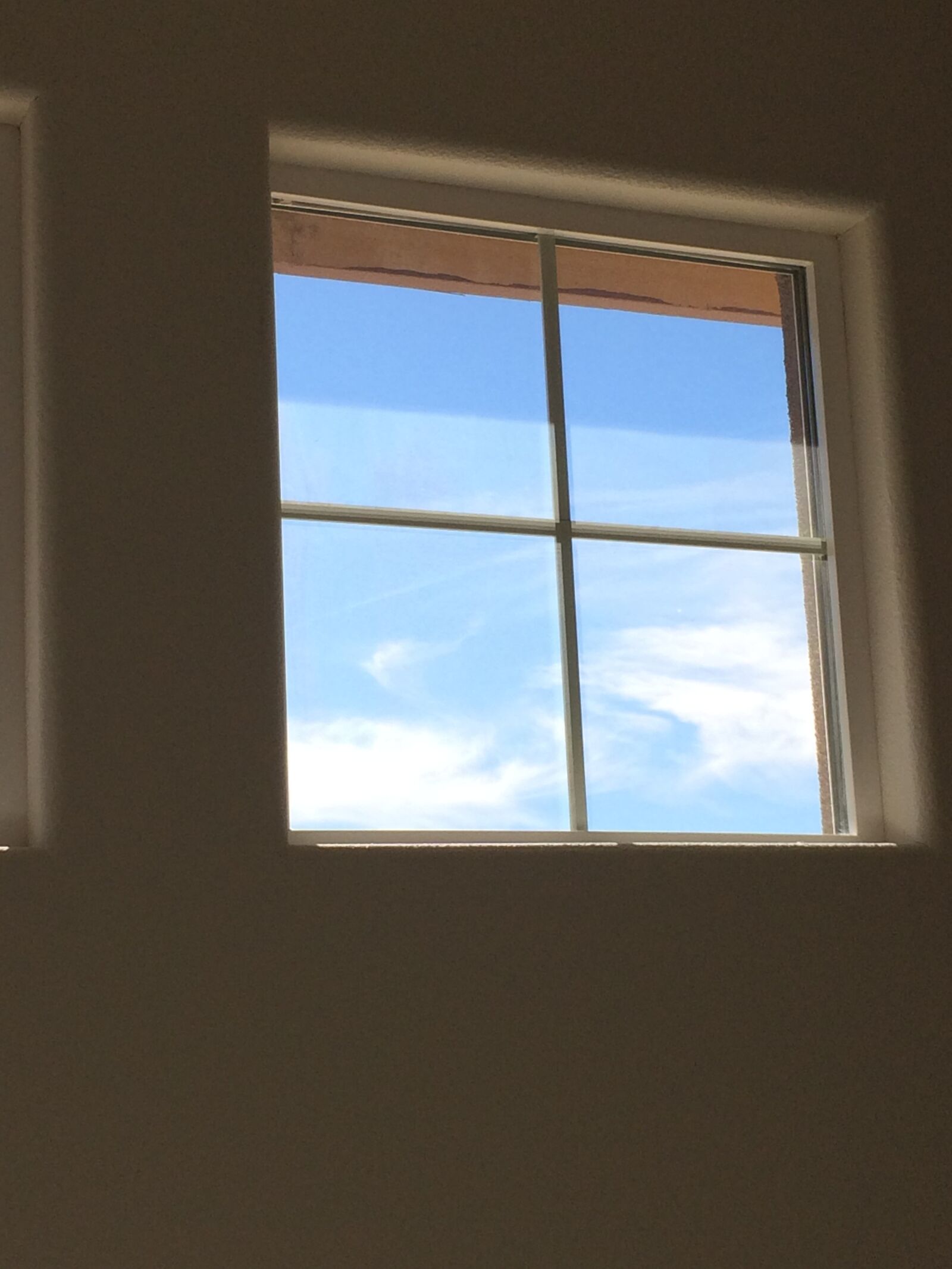 iPhone 5s back camera 4.15mm f/2.2 sample photo. Window, sky, house photography