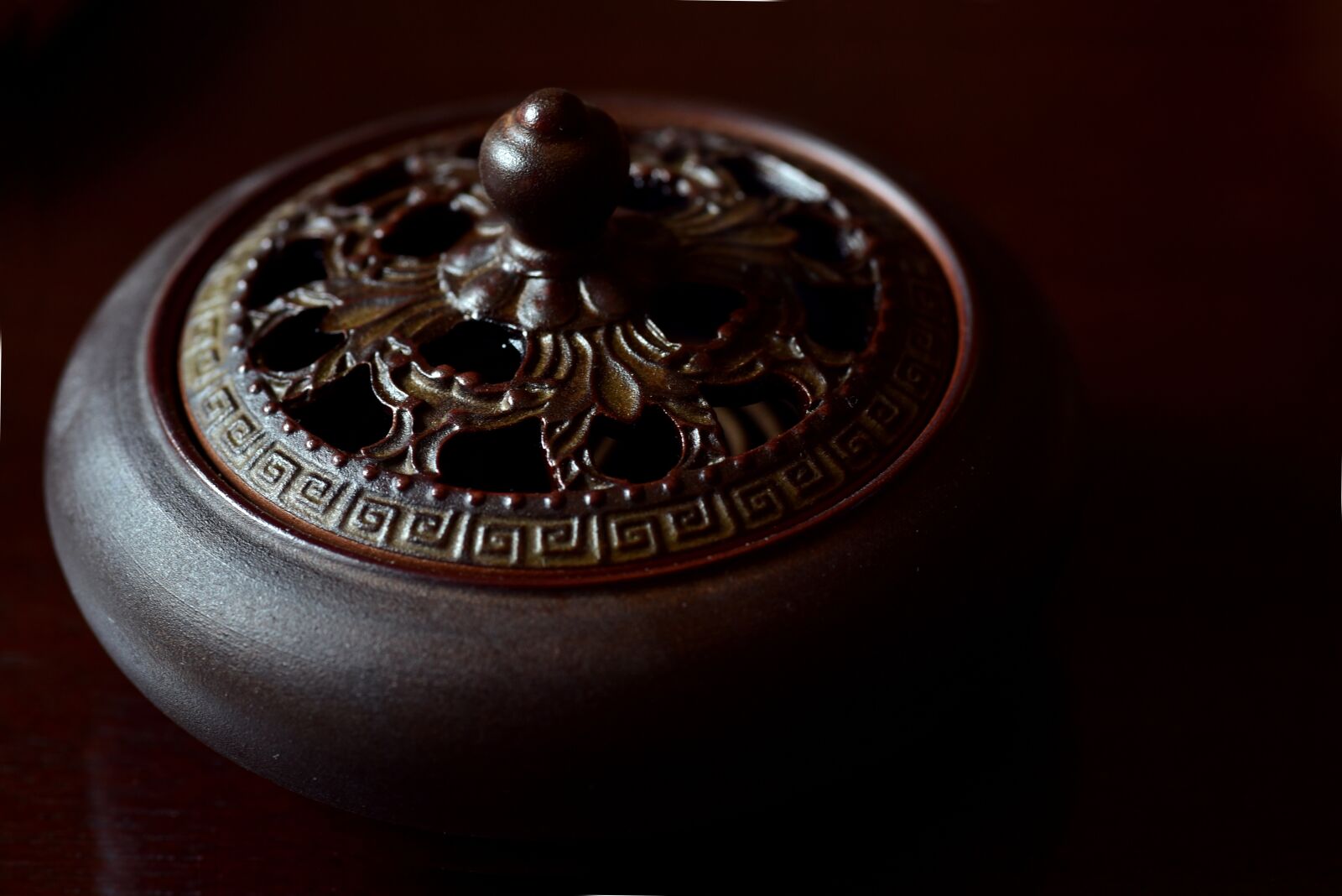 Nikon D750 sample photo. Censer, smoke, burn photography