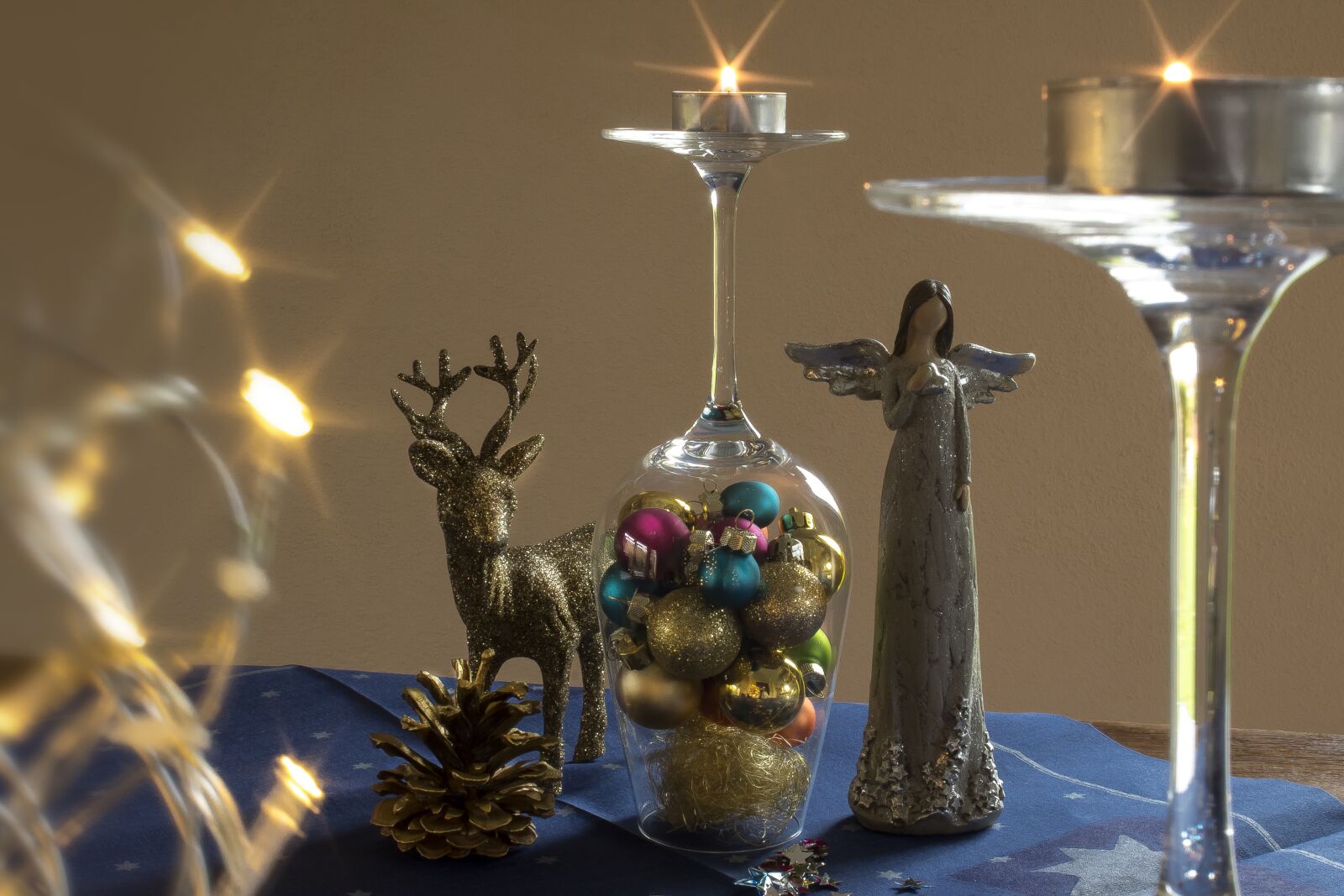 Canon EOS 1300D (EOS Rebel T6 / EOS Kiss X80) sample photo. Christmas, angel, gold deer photography