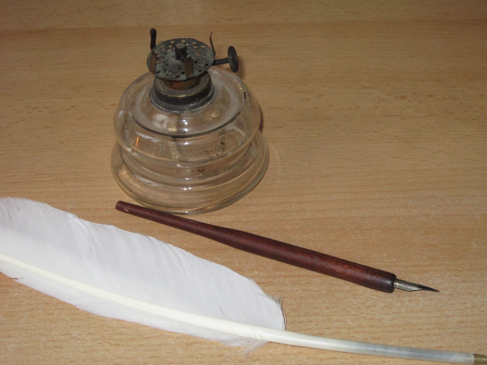 Canon PowerShot A3300 IS sample photo. Feather, oil, lamp, quill photography