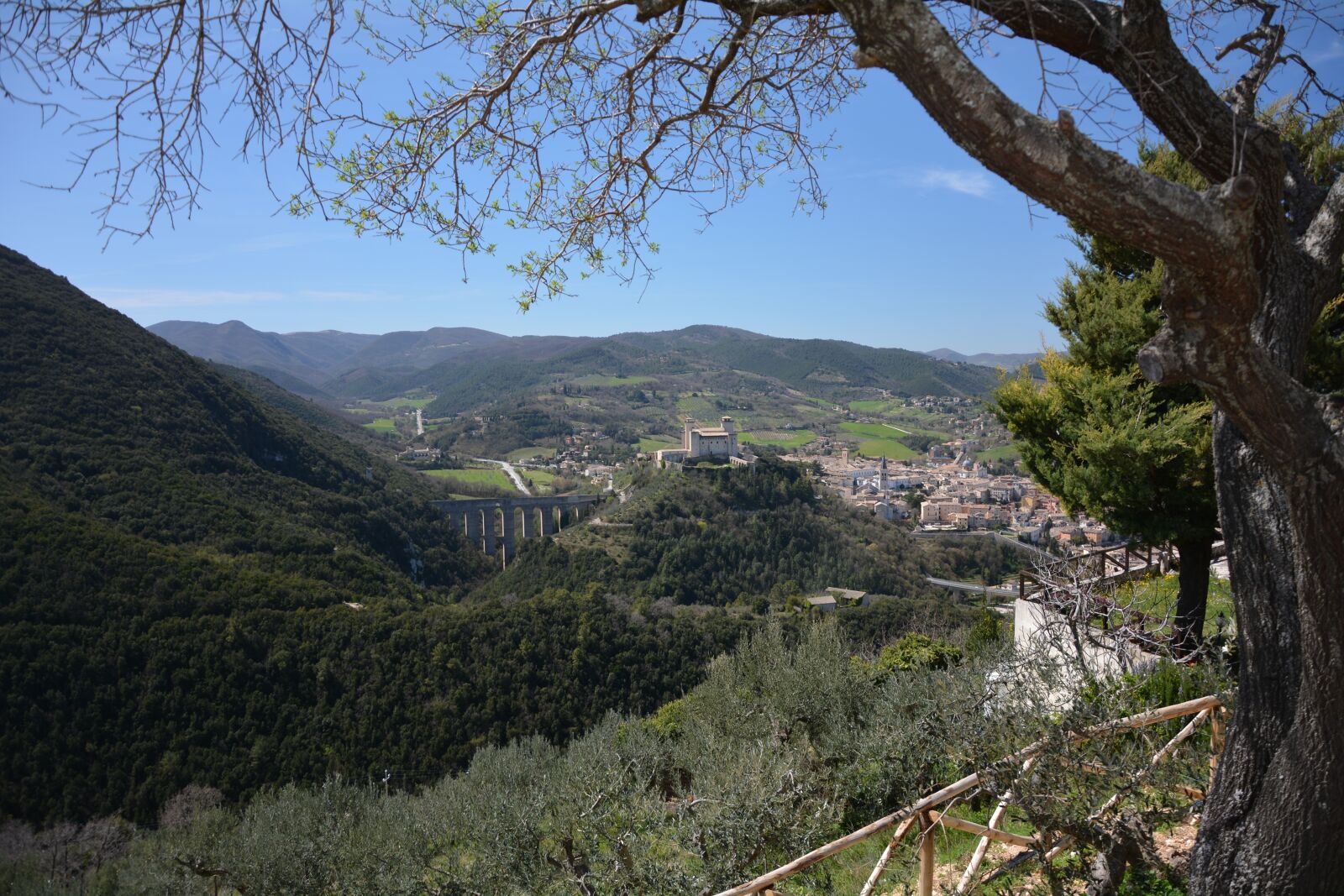 Nikon D7100 sample photo. Spoleto, umbria, landscape photography