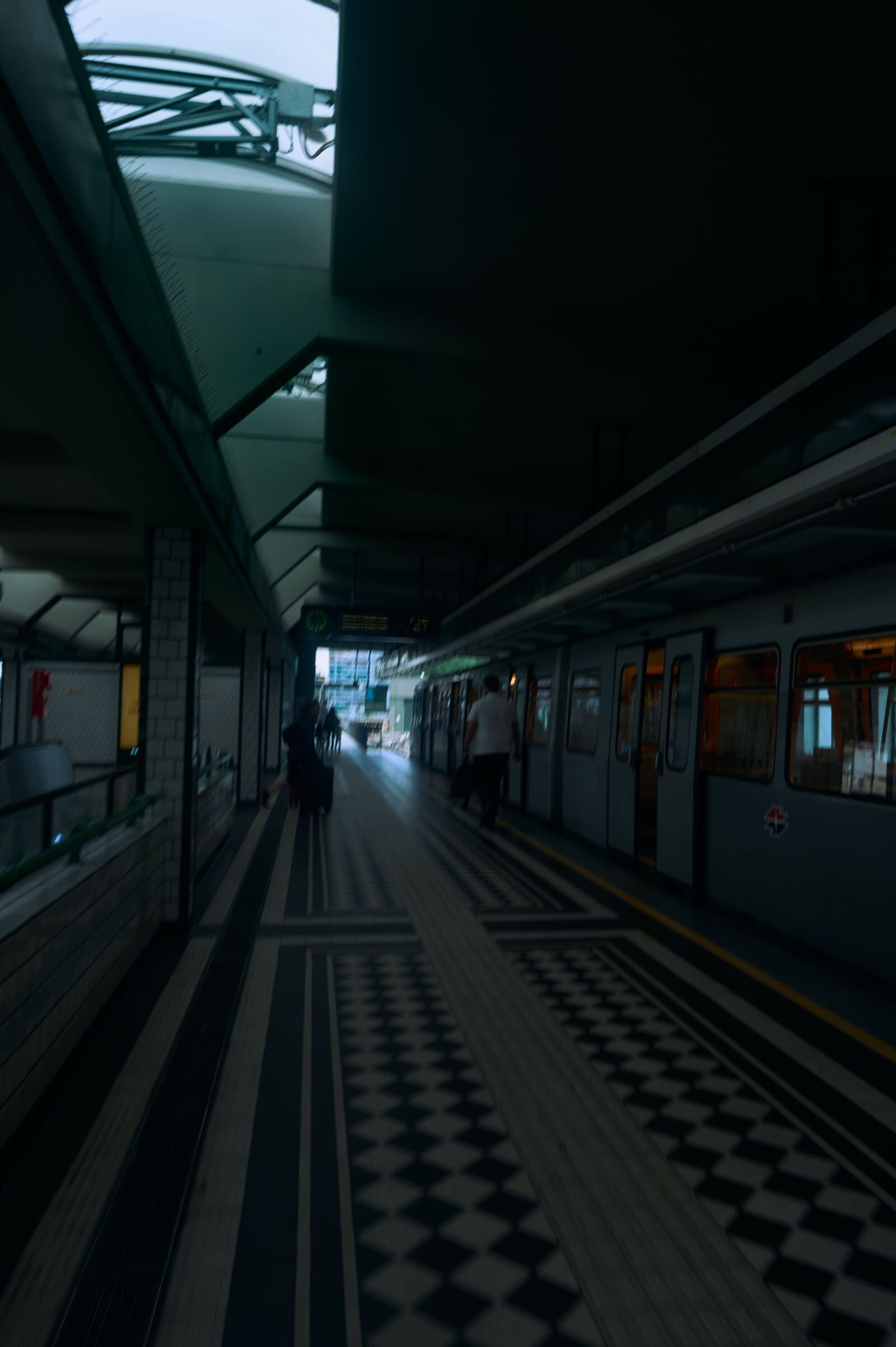 Sony E 16-50mm F3.5-5.6 PZ OSS sample photo
