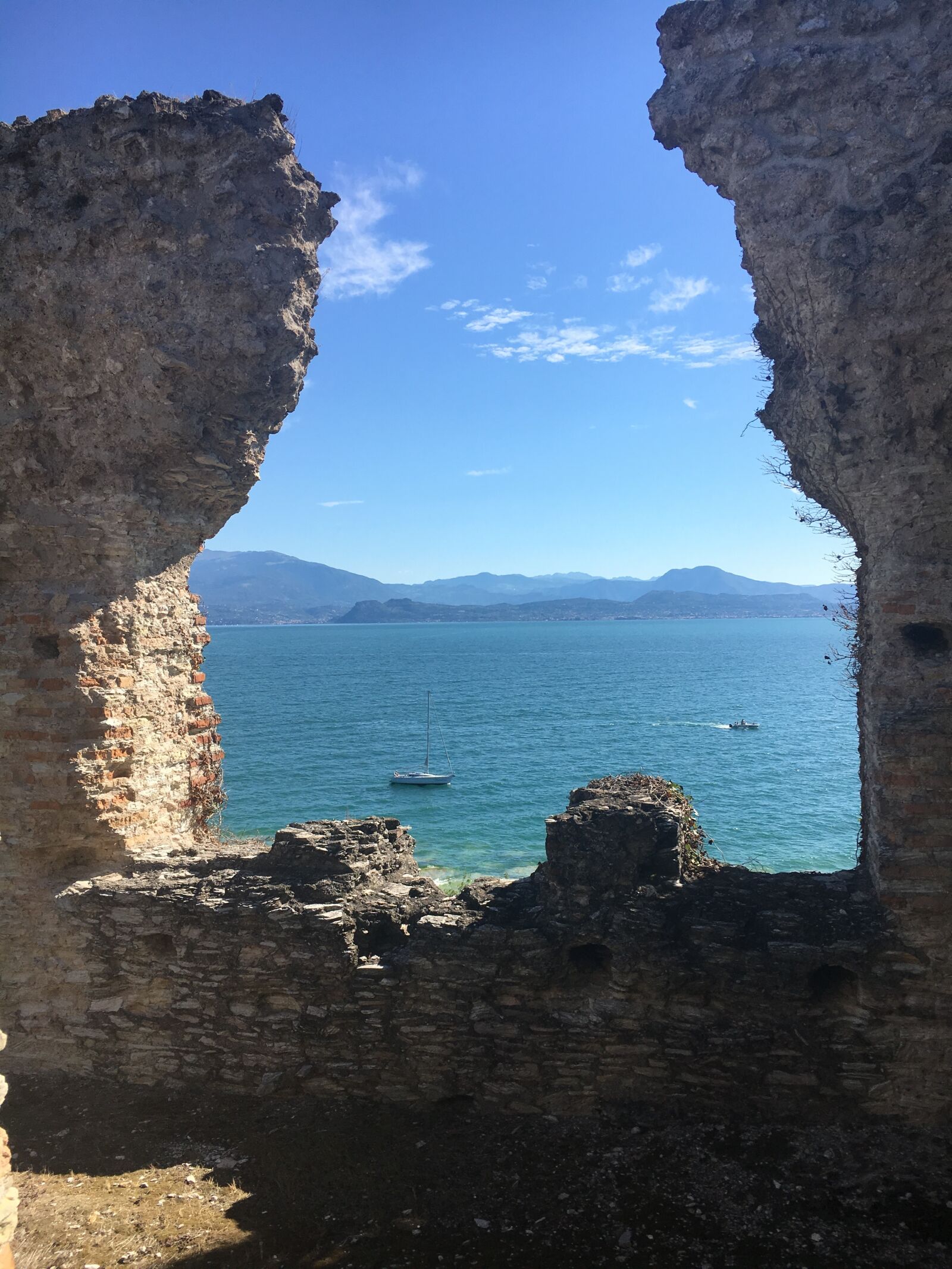 Apple iPhone 6s sample photo. Italy, sirmione, lake photography