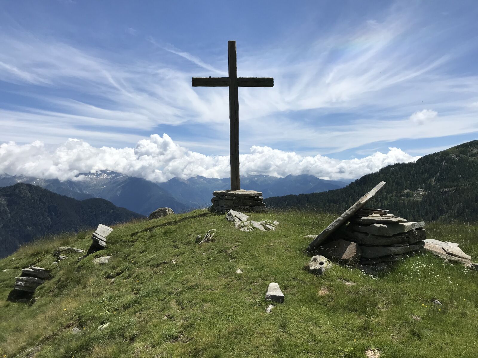 iPhone 7 back camera 3.99mm f/1.8 sample photo. Towards landarenca, alpe di photography