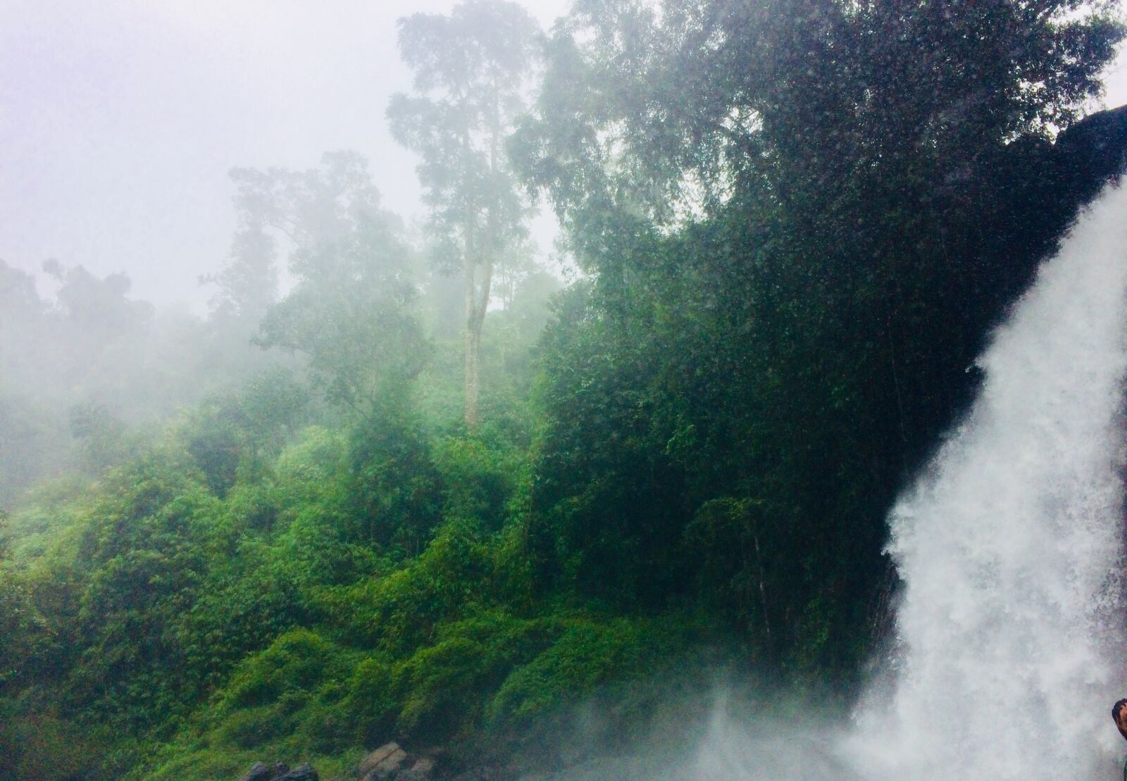 iPhone 5s back camera 4.15mm f/2.2 sample photo. Waterfalls photography