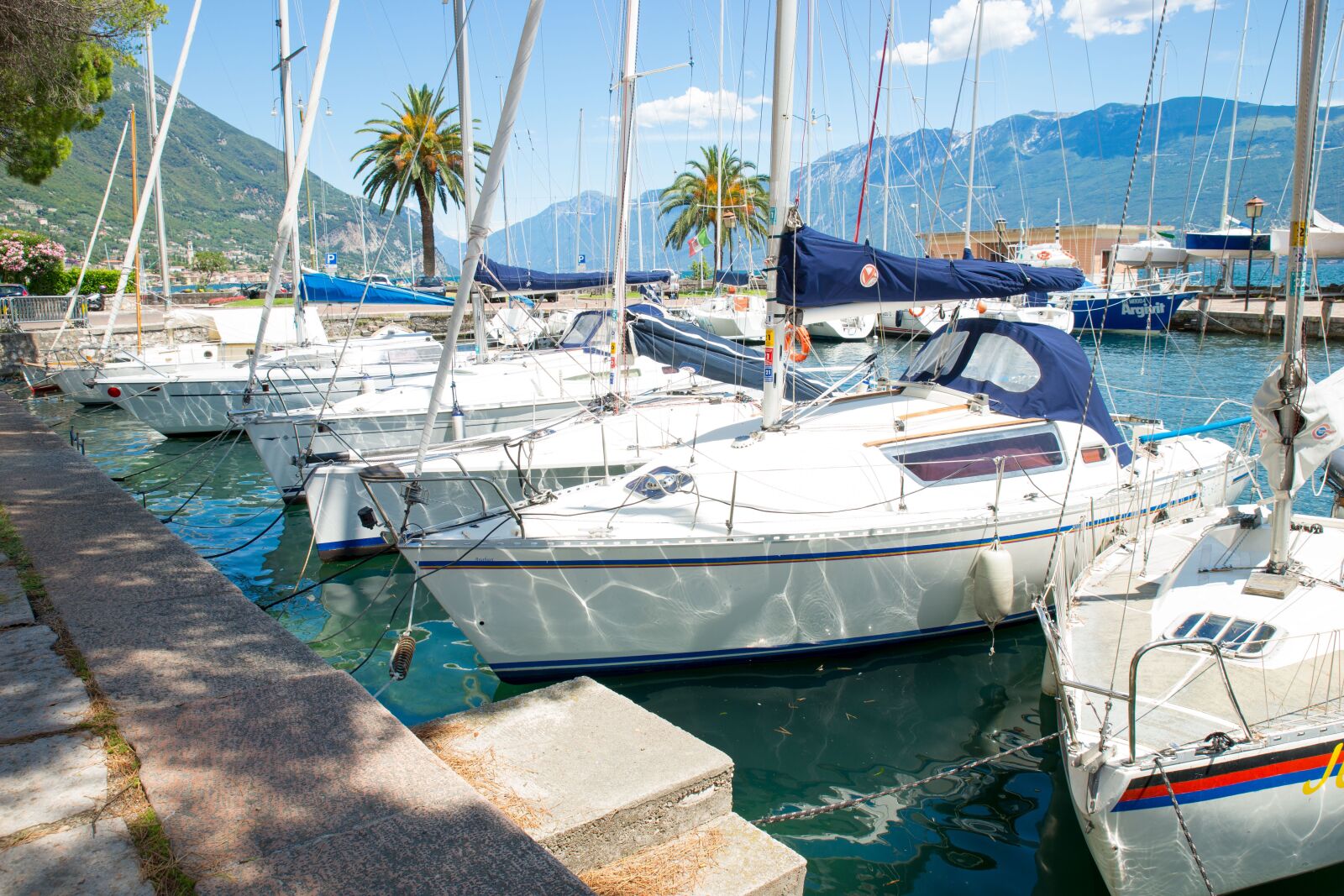 Sony a99 II sample photo. Garda, water, italy photography