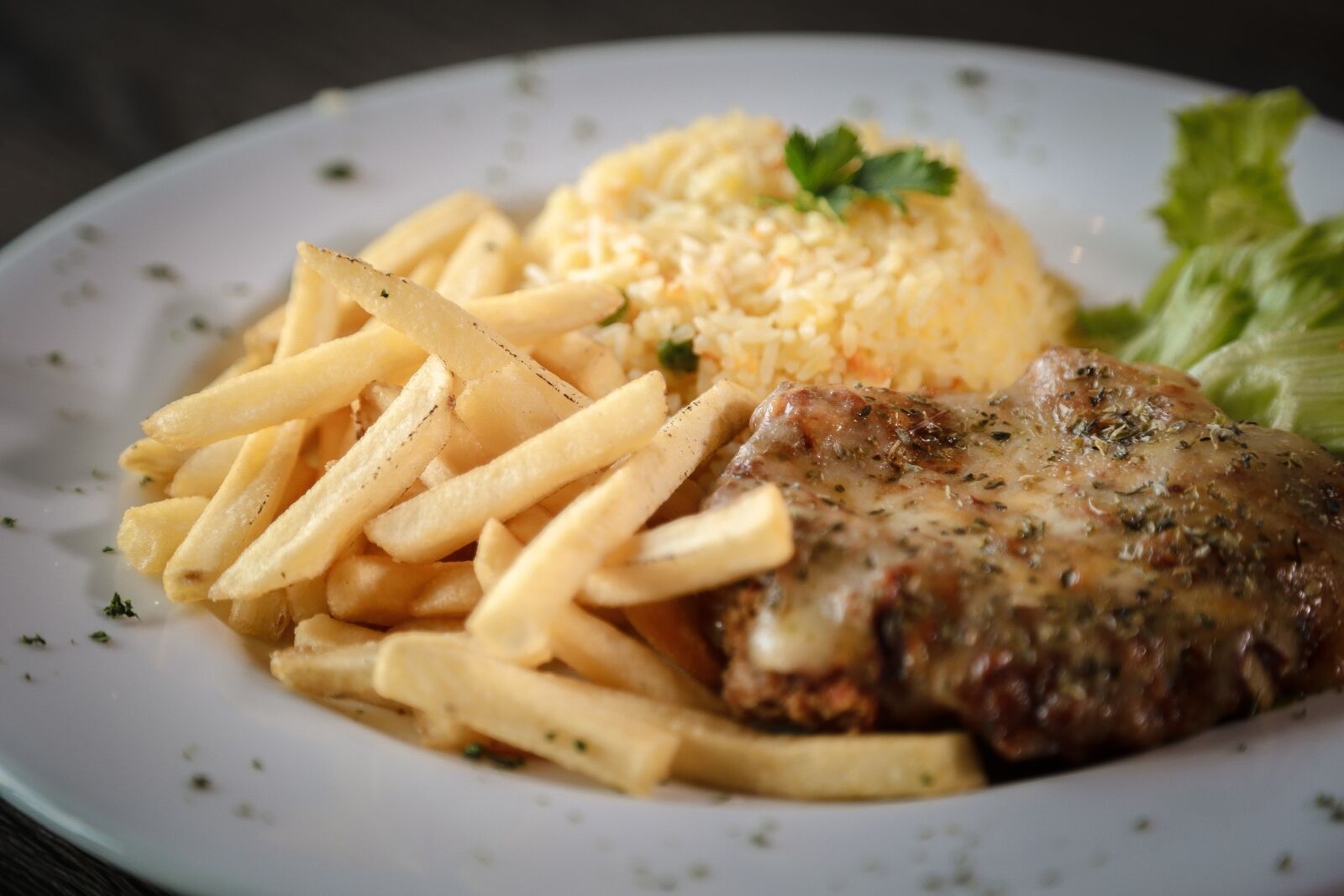 Canon EF 24-105mm F4L IS USM sample photo. Meal, sauce, restaurant photography