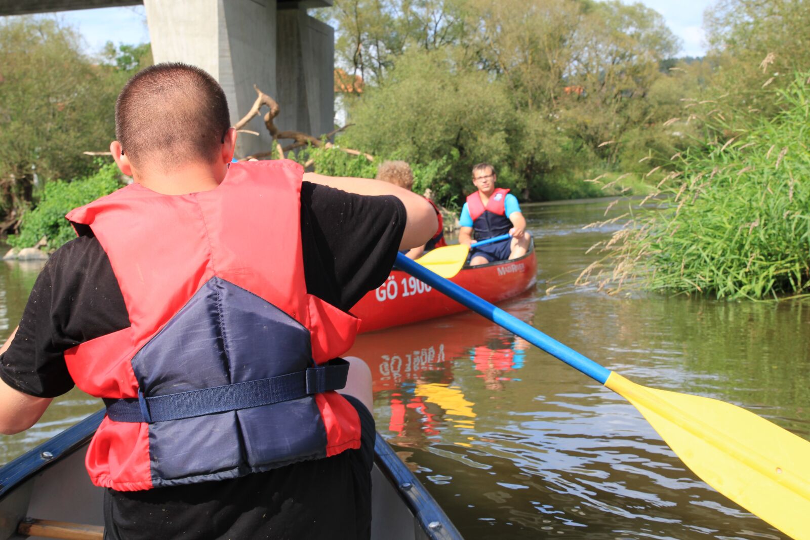 Canon EOS 550D (EOS Rebel T2i / EOS Kiss X4) sample photo. River, canoe, boats photography