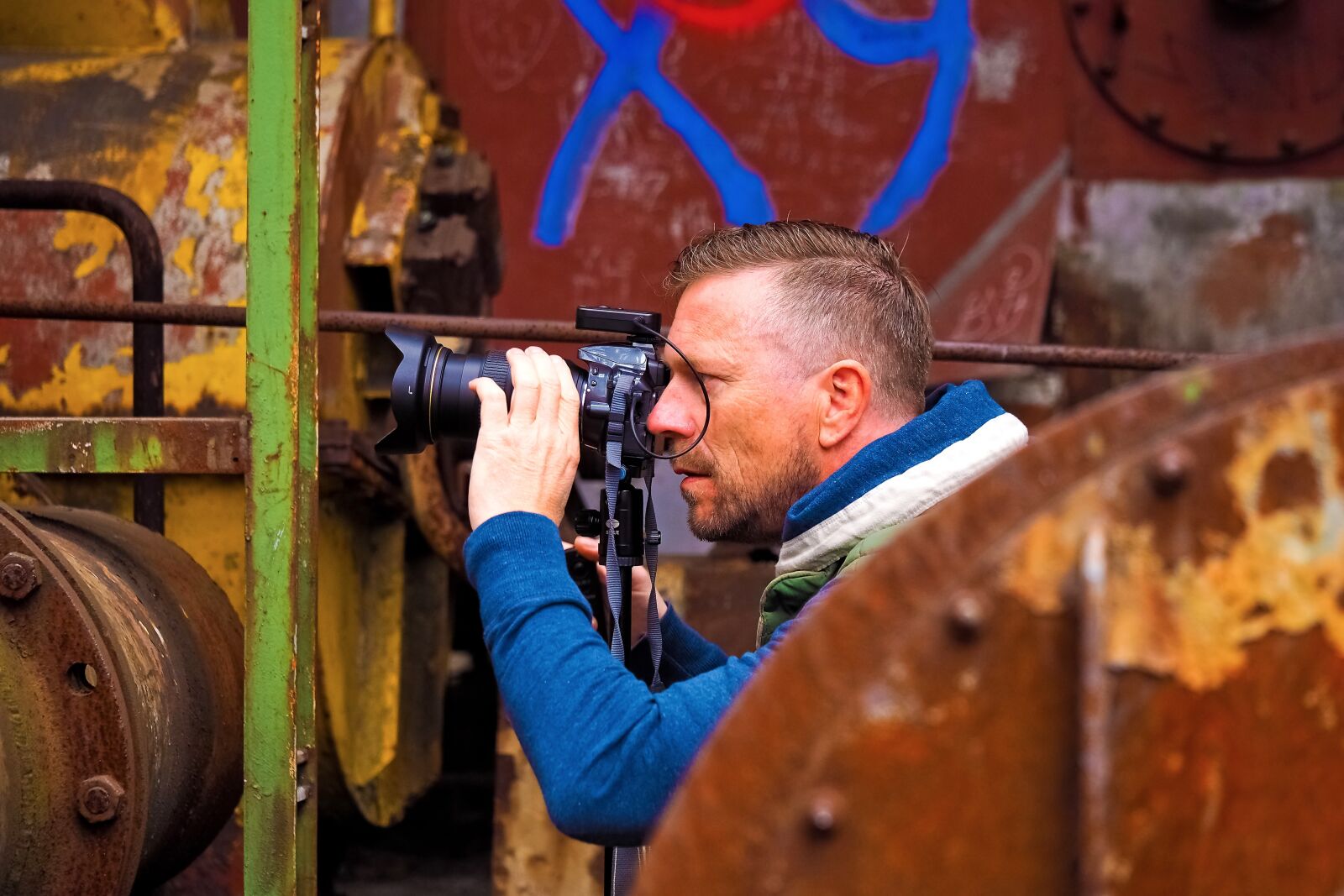 Olympus OM-D E-M10 sample photo. Photographer, man, fun photography